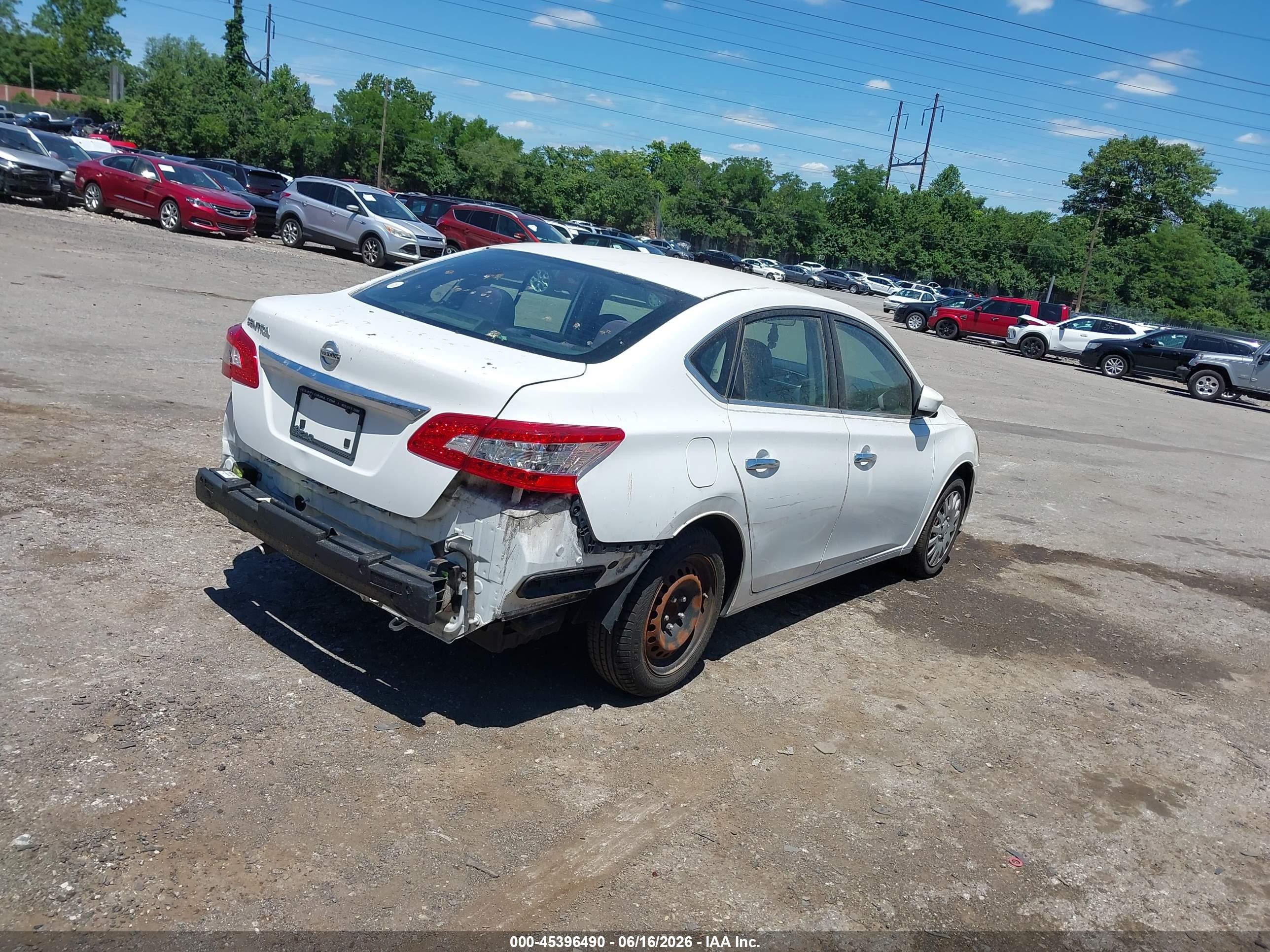 2015 Nissan Sentra S Белый vin: 3N1AB7AP4FY373398