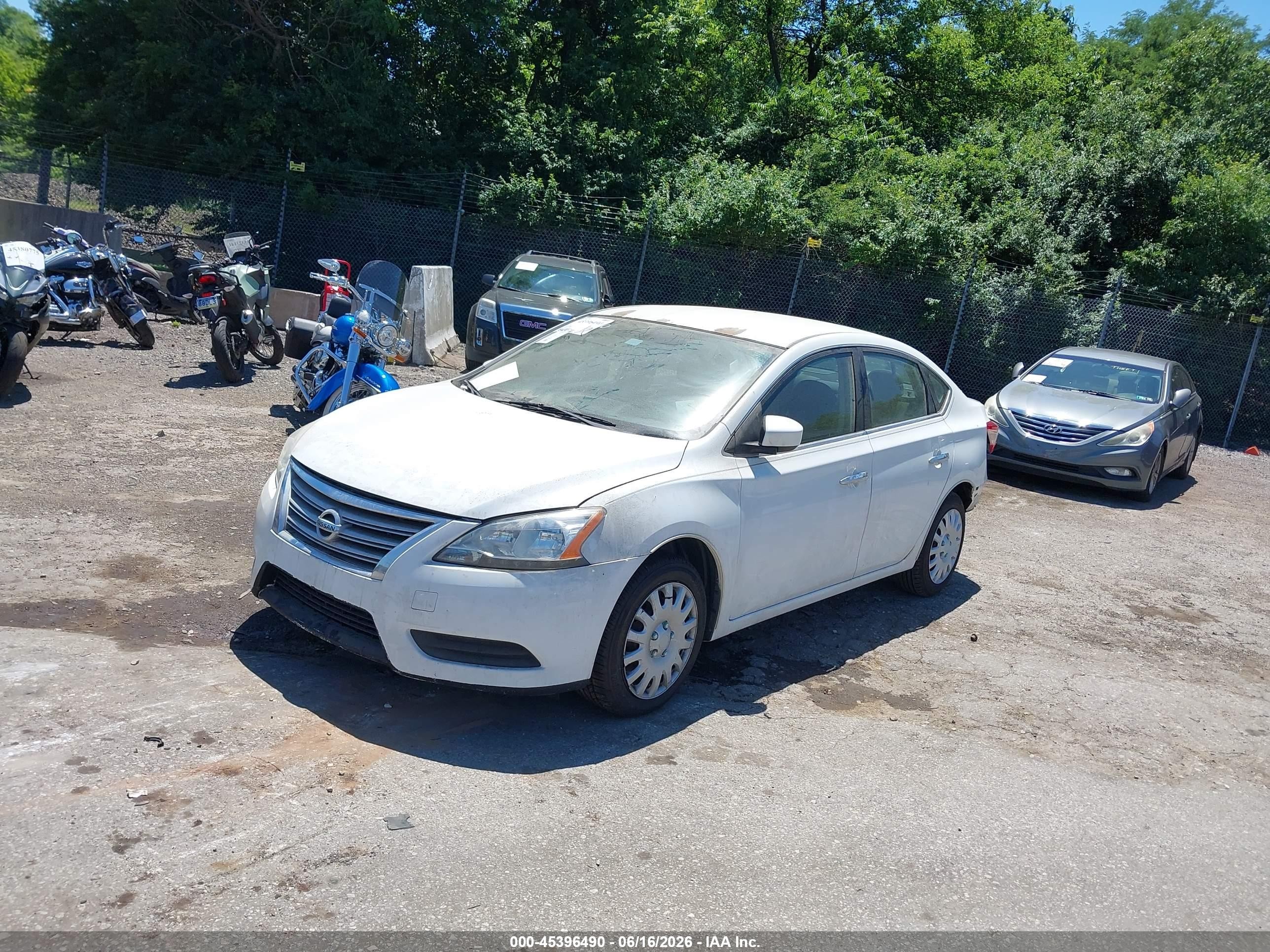 2015 Nissan Sentra S Белый vin: 3N1AB7AP4FY373398