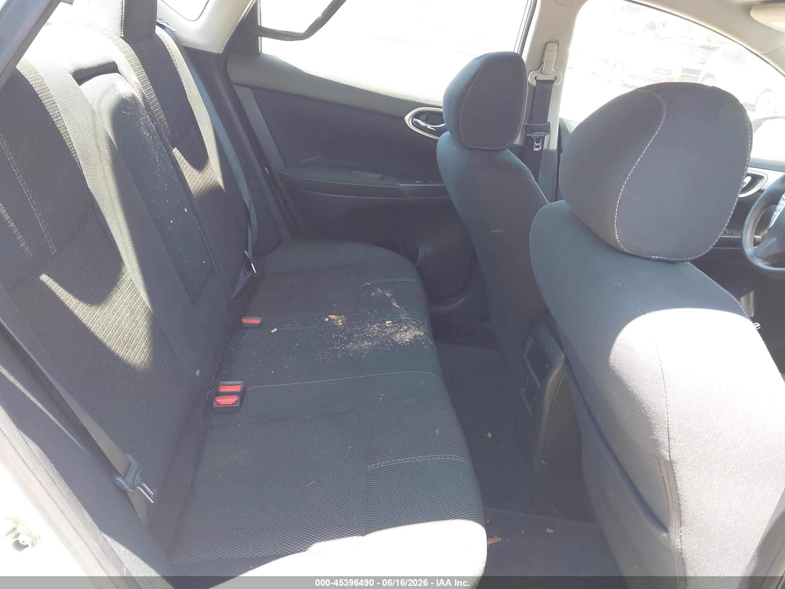 2015 Nissan Sentra S Белый vin: 3N1AB7AP4FY373398