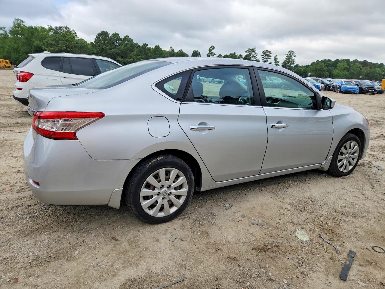 2015 Nissan Sentra Silver vin: 3N1AB7AP4FY377788