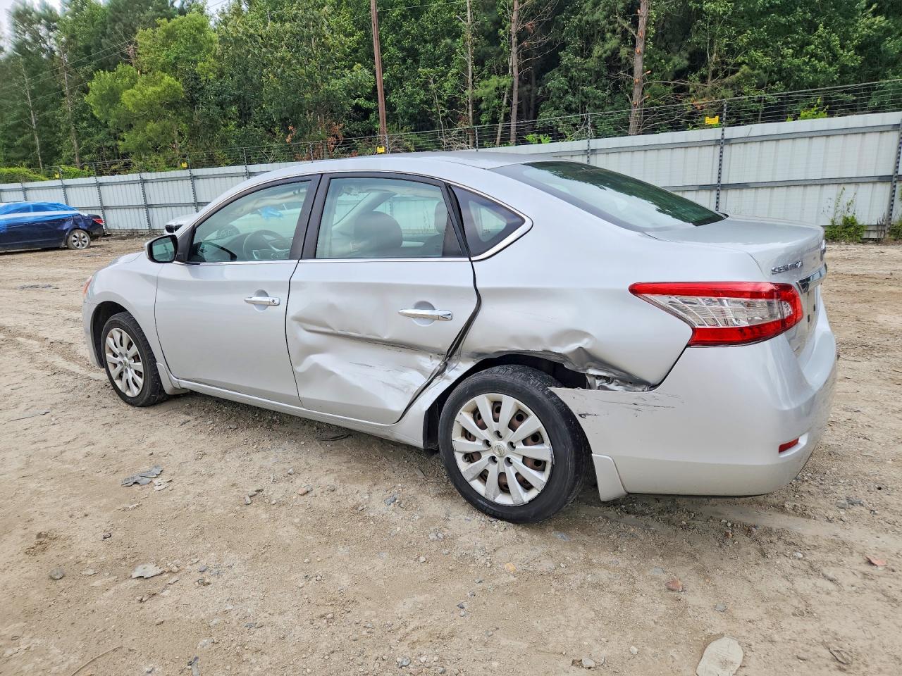2015 Nissan Sentra Silver vin: 3N1AB7AP4FY377788