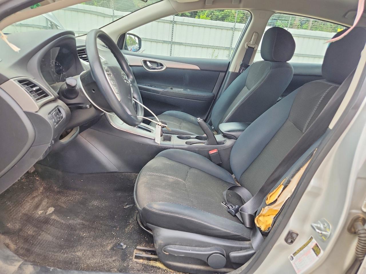 2015 Nissan Sentra Silver vin: 3N1AB7AP4FY377788