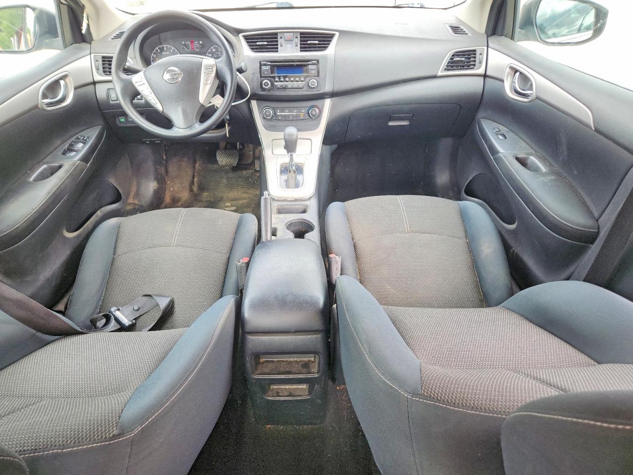 2015 Nissan Sentra Silver vin: 3N1AB7AP4FY377788
