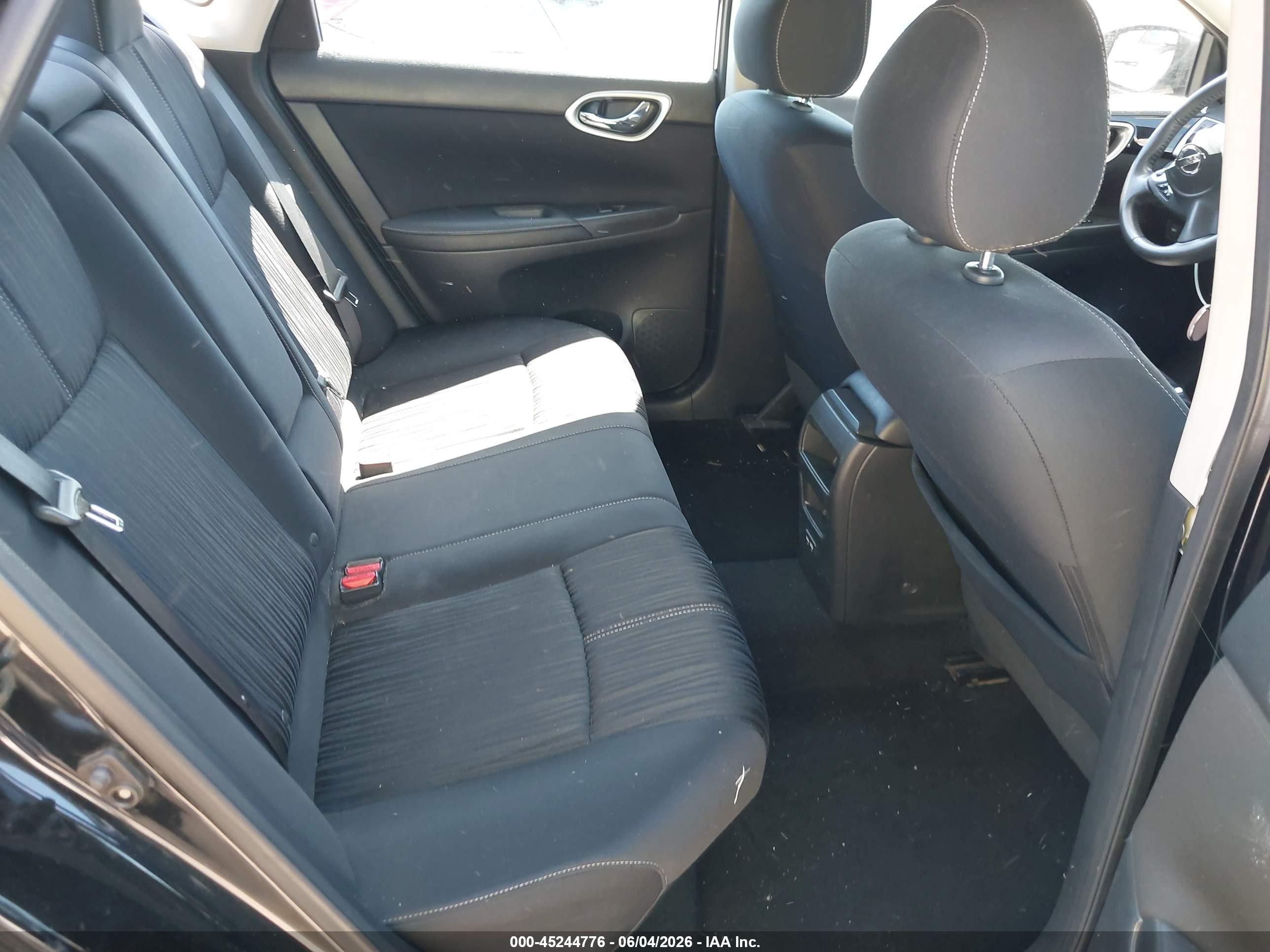 2018 Nissan Sentra Sv Black vin: 3N1AB7AP4JL626113