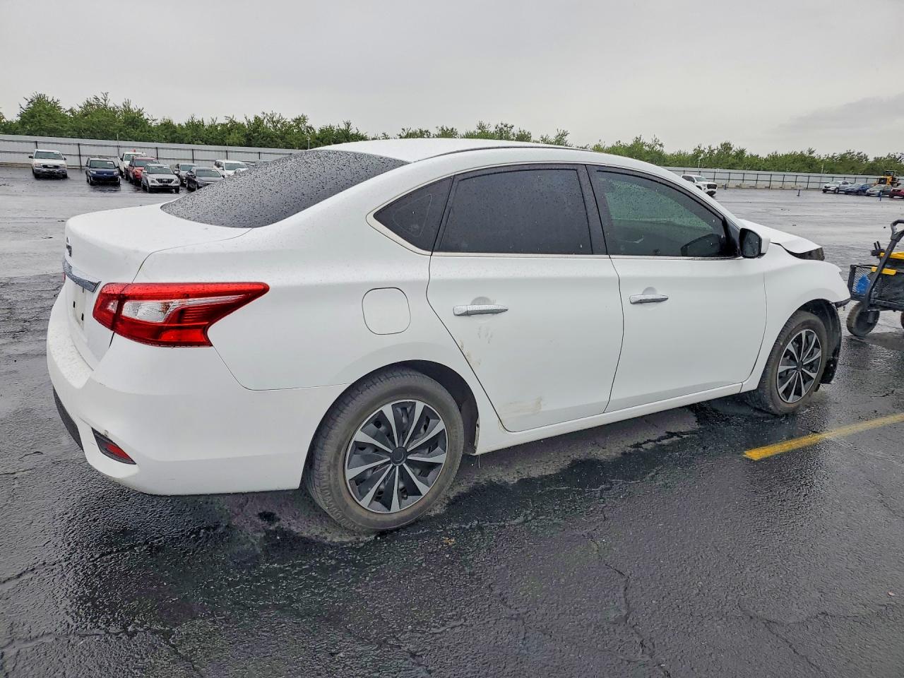 2018 Nissan Sentra S White vin: 3N1AB7AP4JY228936
