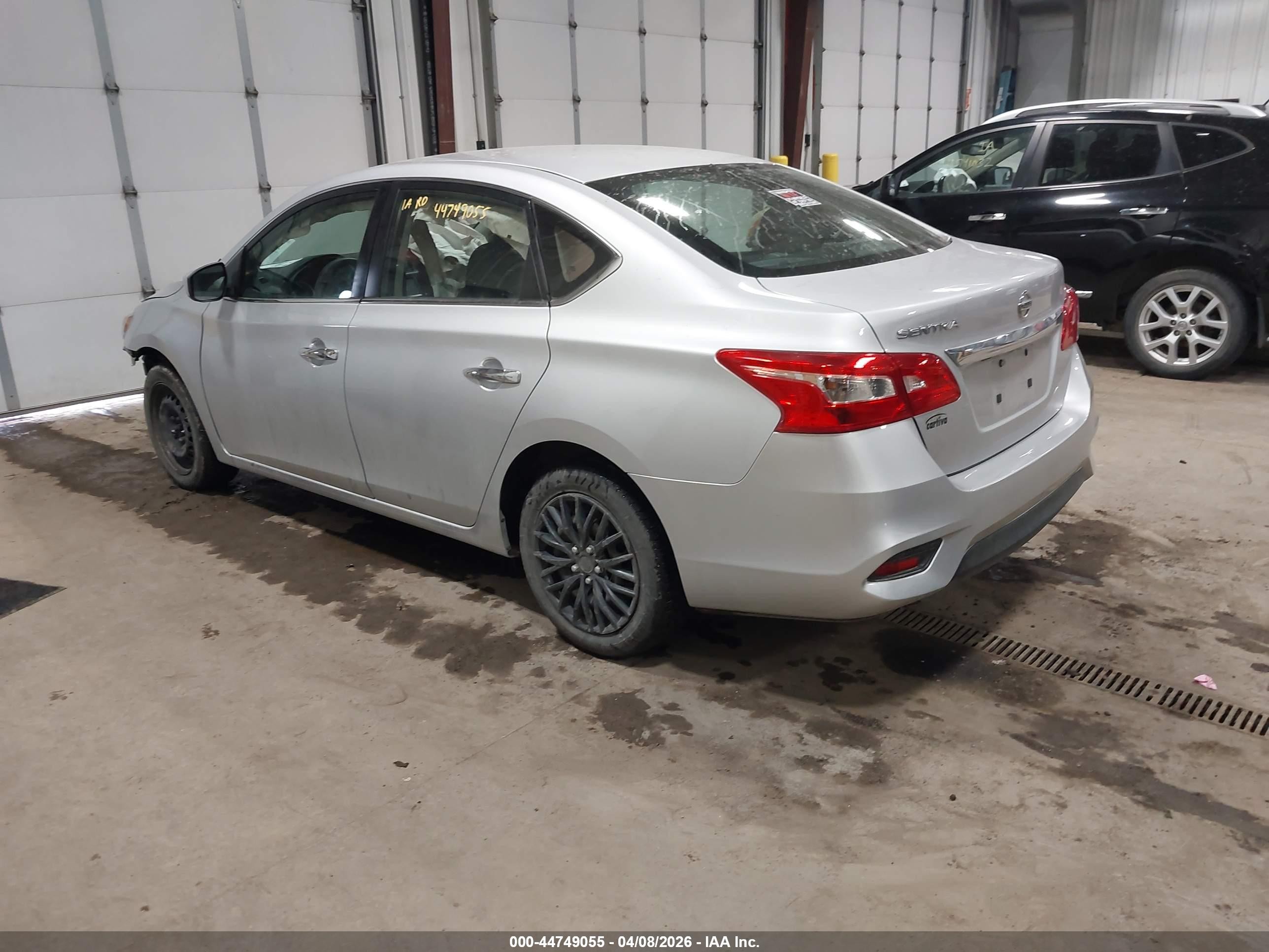 2019 Nissan Sentra S Серебряный vin: 3N1AB7AP4KY269164