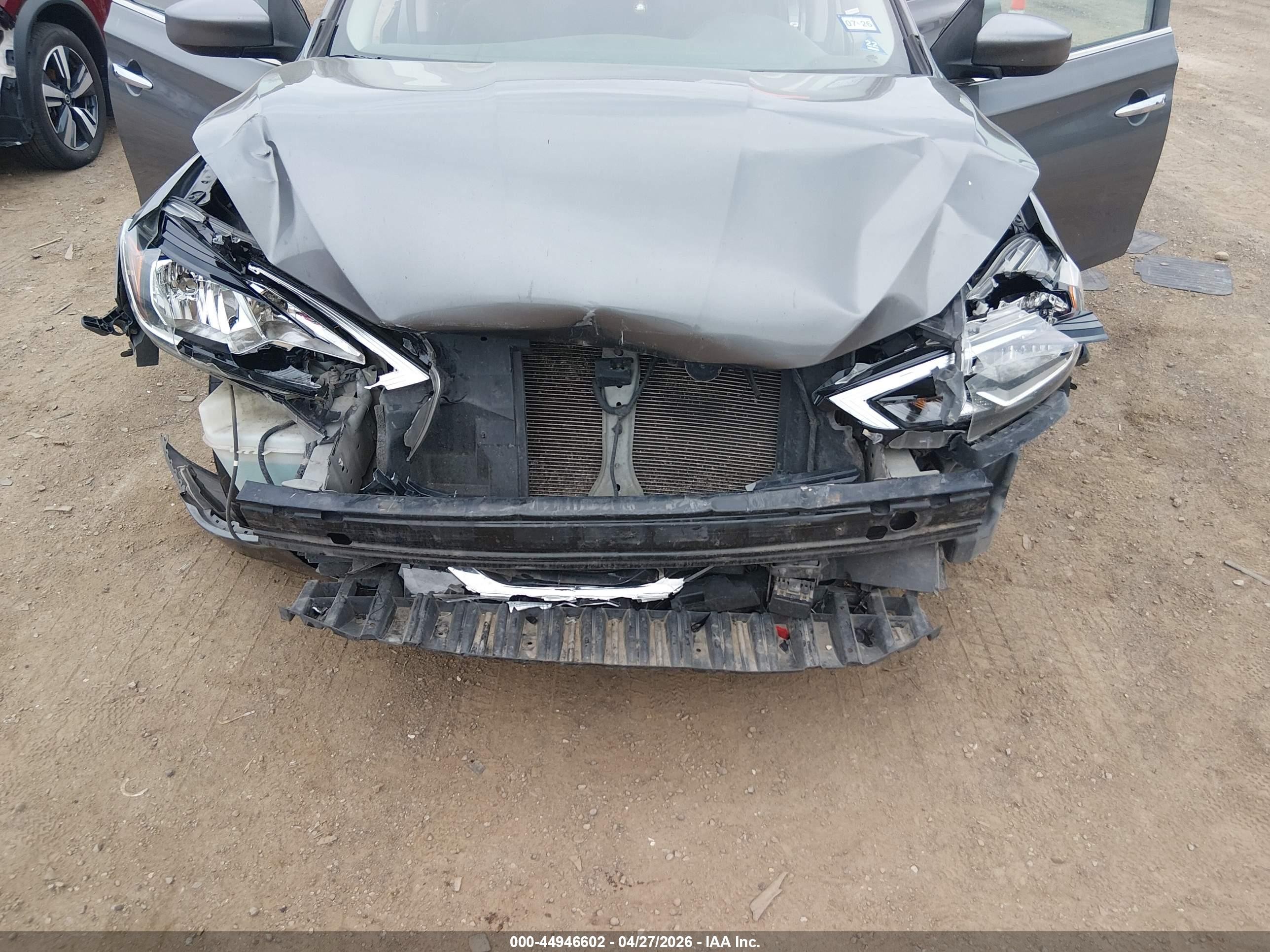 2019 Nissan Sentra Sv Gray vin: 3N1AB7AP4KY369068