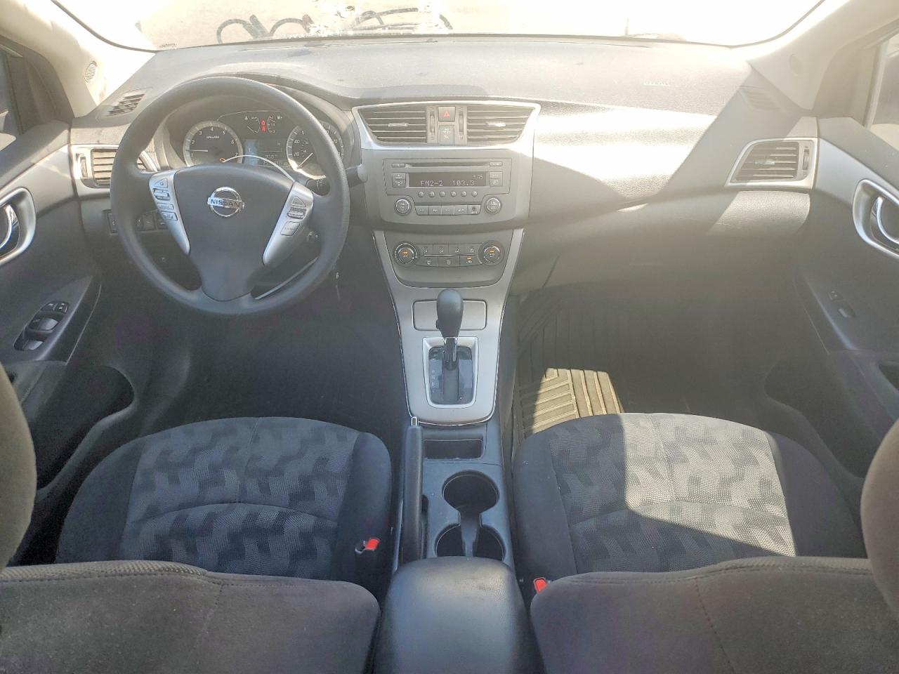 2013 Nissan Sentra S Серебряный vin: 3N1AB7AP5DL609034