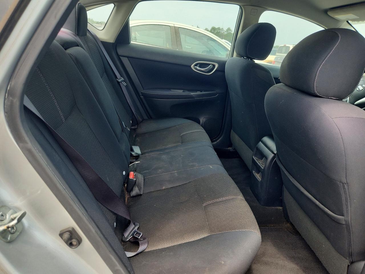 2014 Nissan Sentra S Silver vin: 3N1AB7AP5EY222195