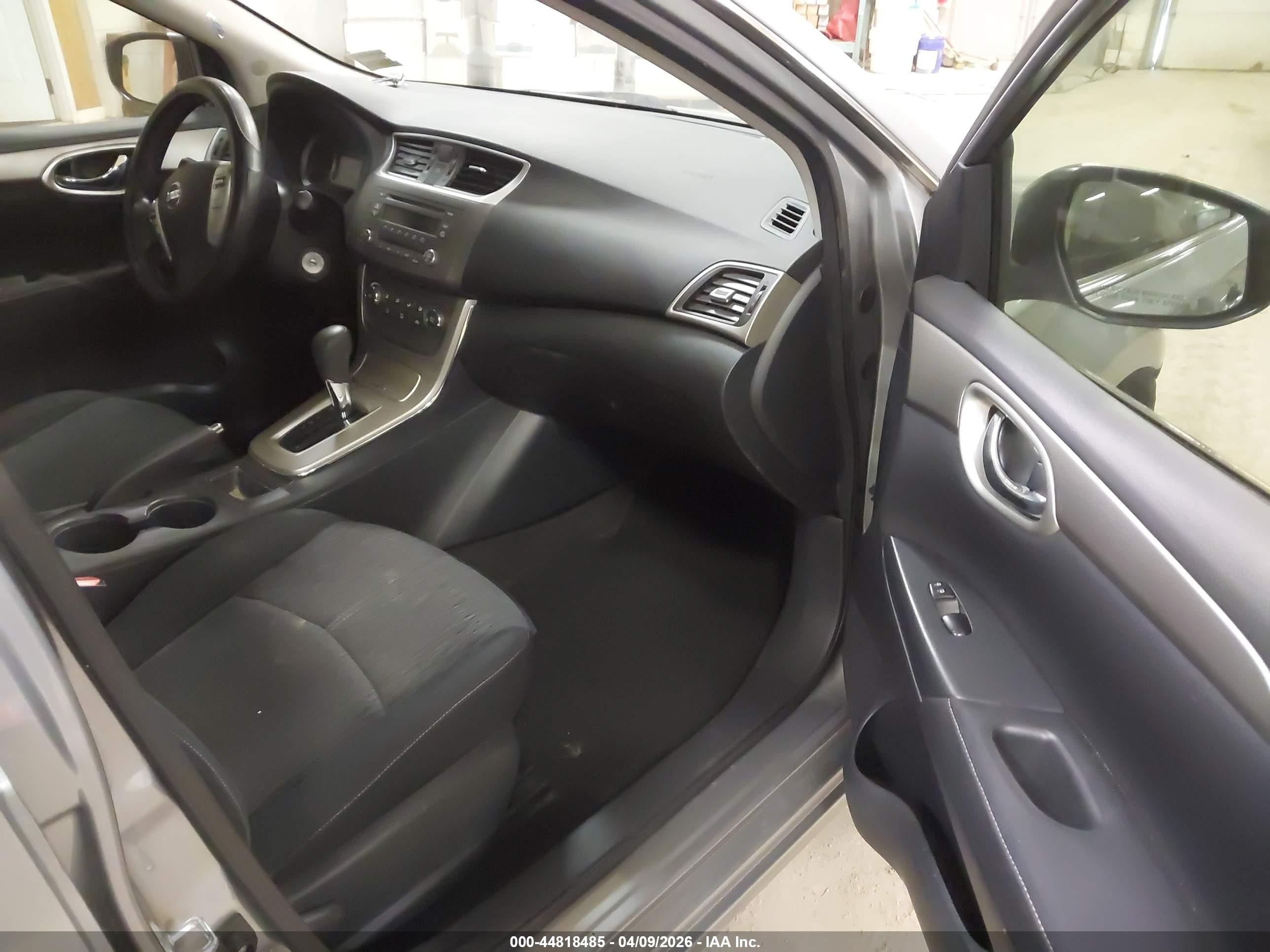 2014 Nissan Sentra   Gray vin: 3N1AB7AP5EY225873