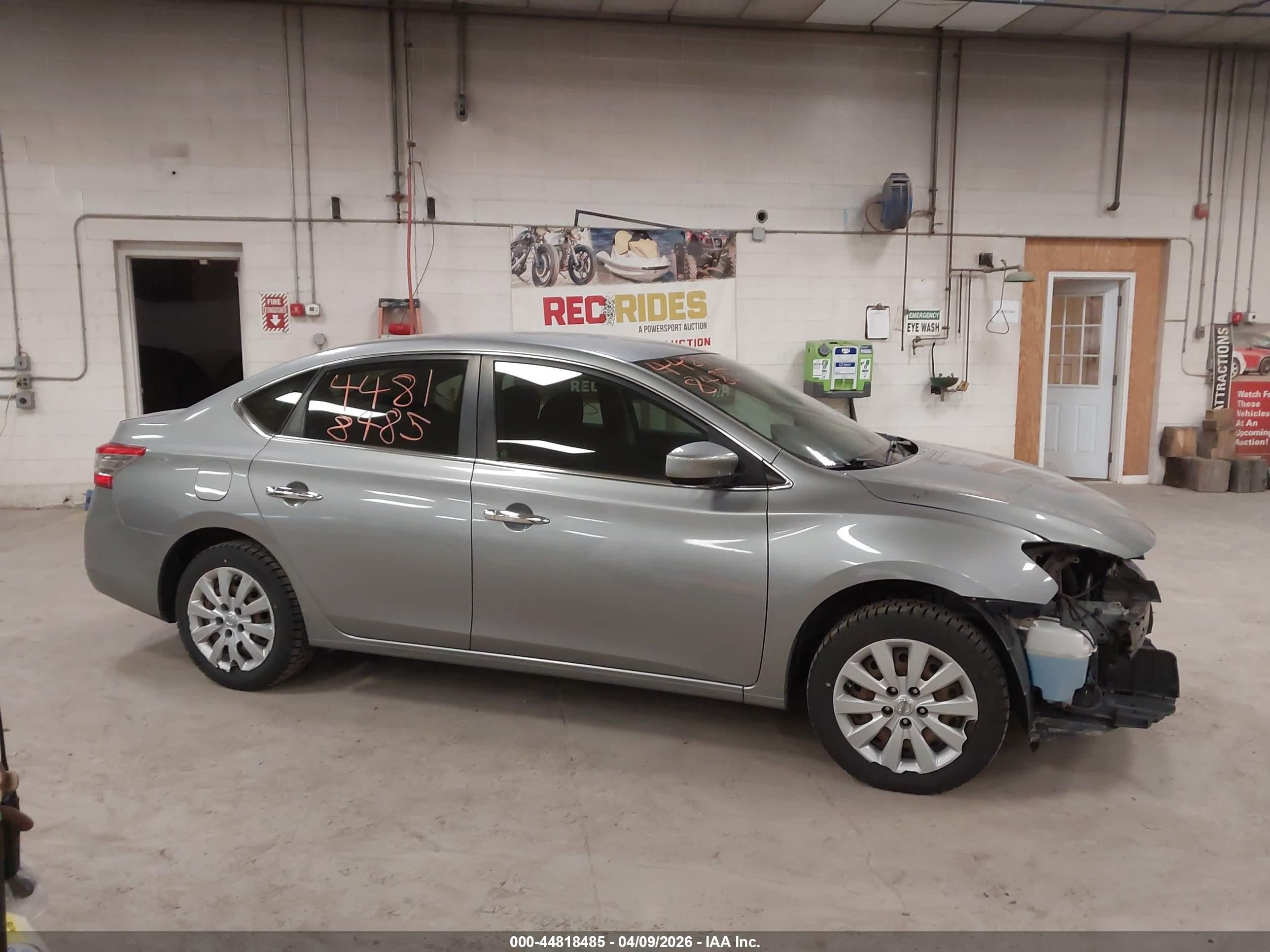 2014 Nissan Sentra   Gray vin: 3N1AB7AP5EY225873