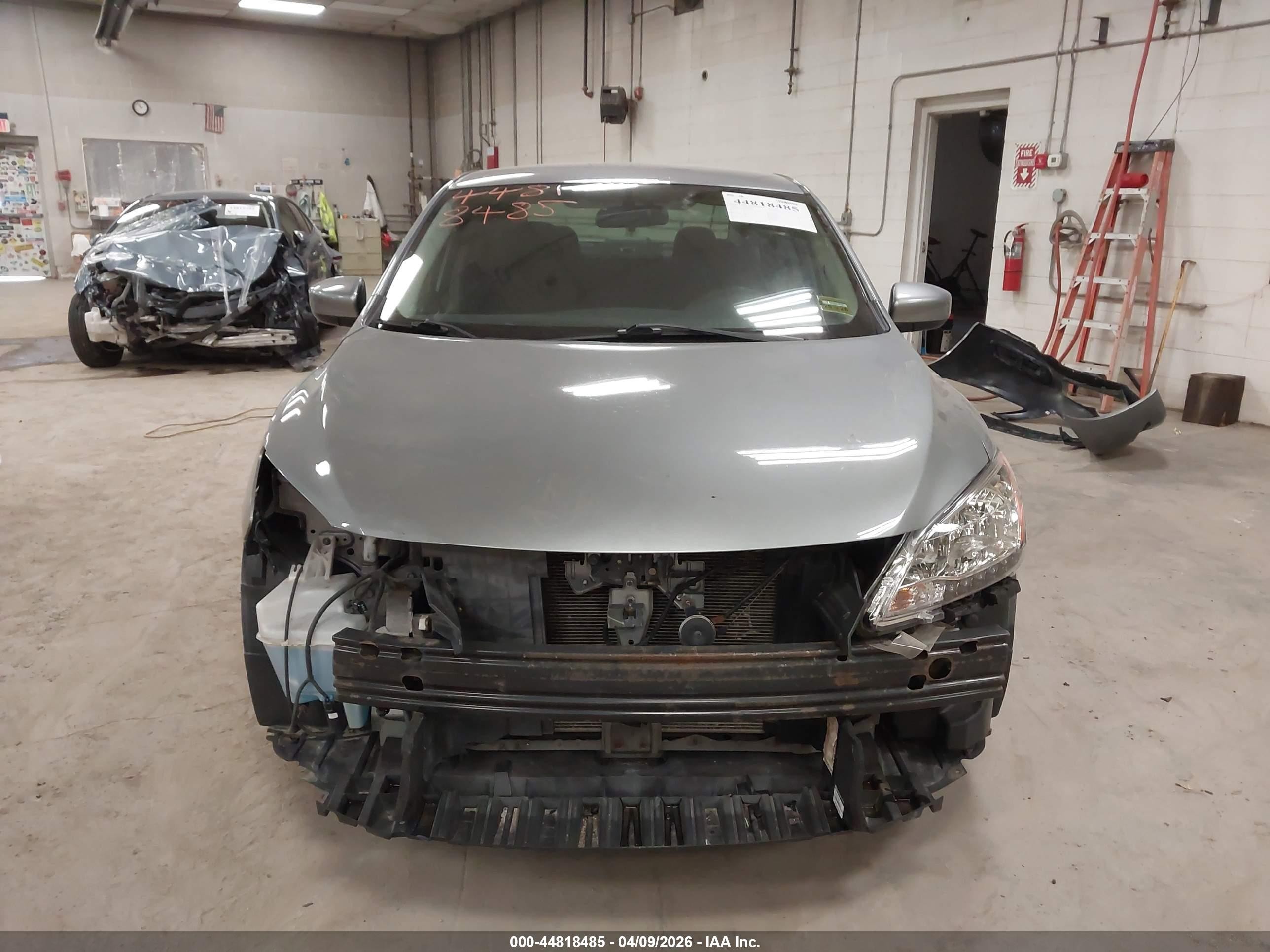 2014 Nissan Sentra   Gray vin: 3N1AB7AP5EY225873