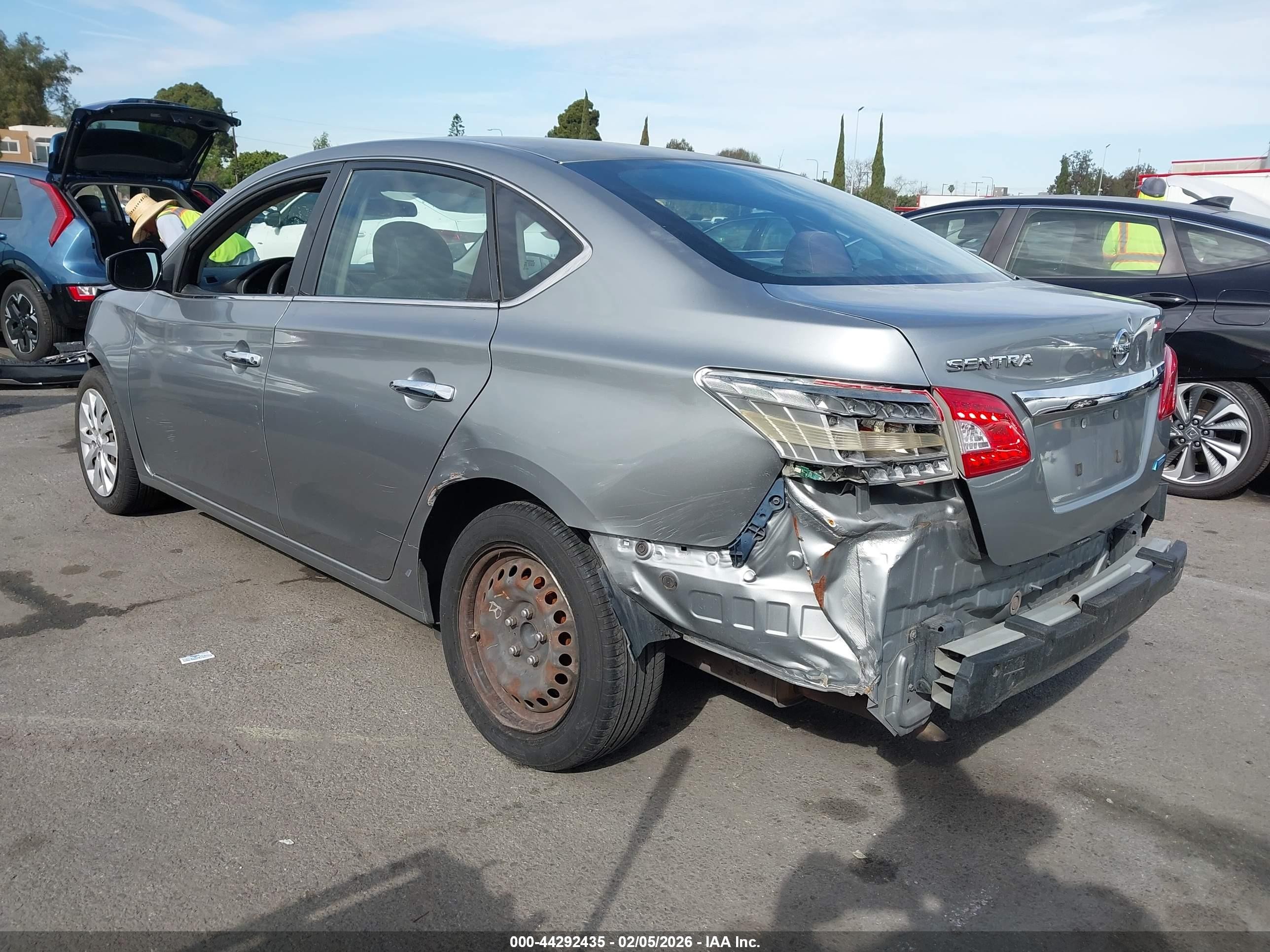 2014 Nissan Sentra S Silver vin: 3N1AB7AP5EY235500
