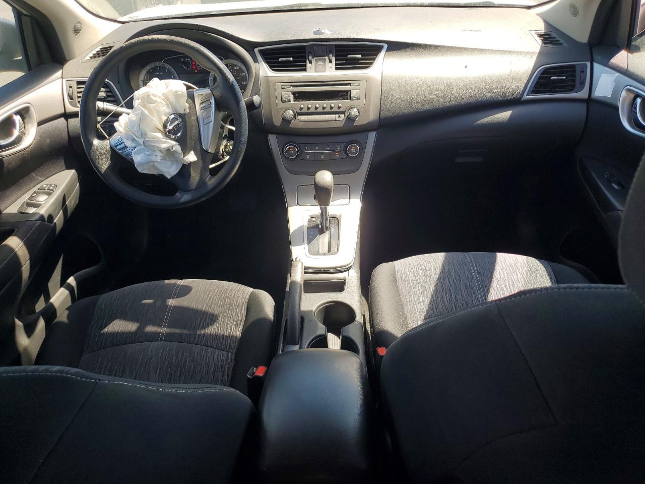2014 Nissan Sentra Sv Серебряный vin: 3N1AB7AP5EY235724