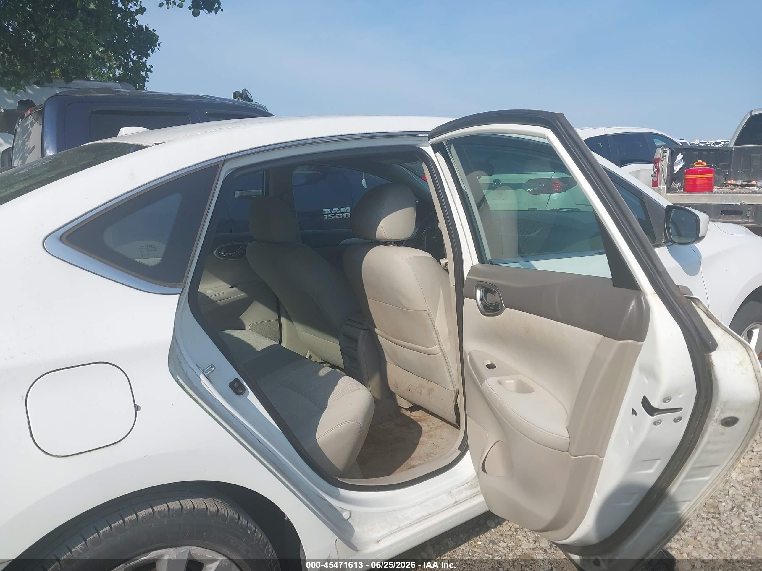 2014 Nissan Sentra Fe+ S/fe+ Sv/s/sl/sr/sv White vin: 3N1AB7AP5EY237165