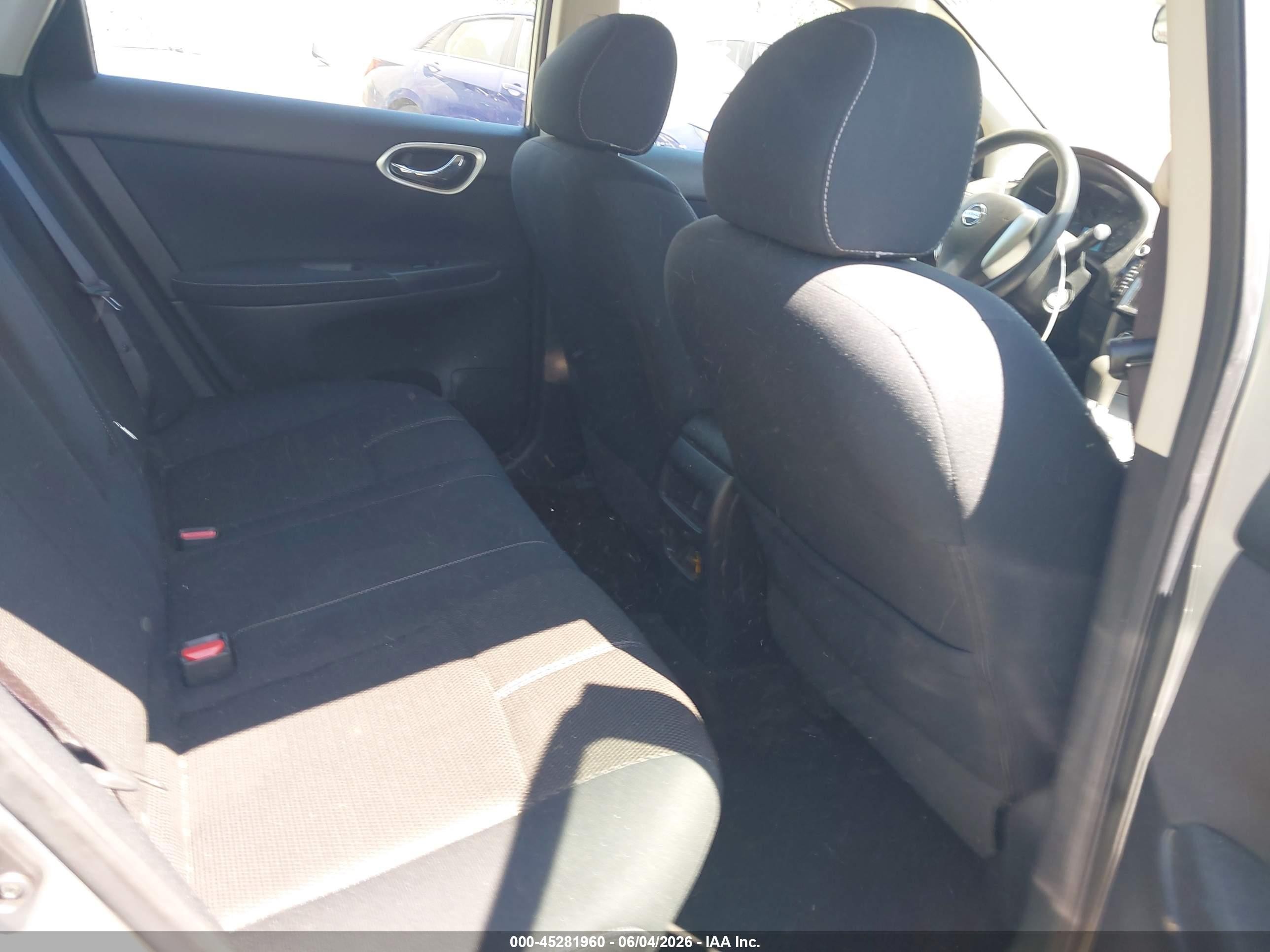 2014 Nissan Sentra S Silver vin: 3N1AB7AP5EY277469