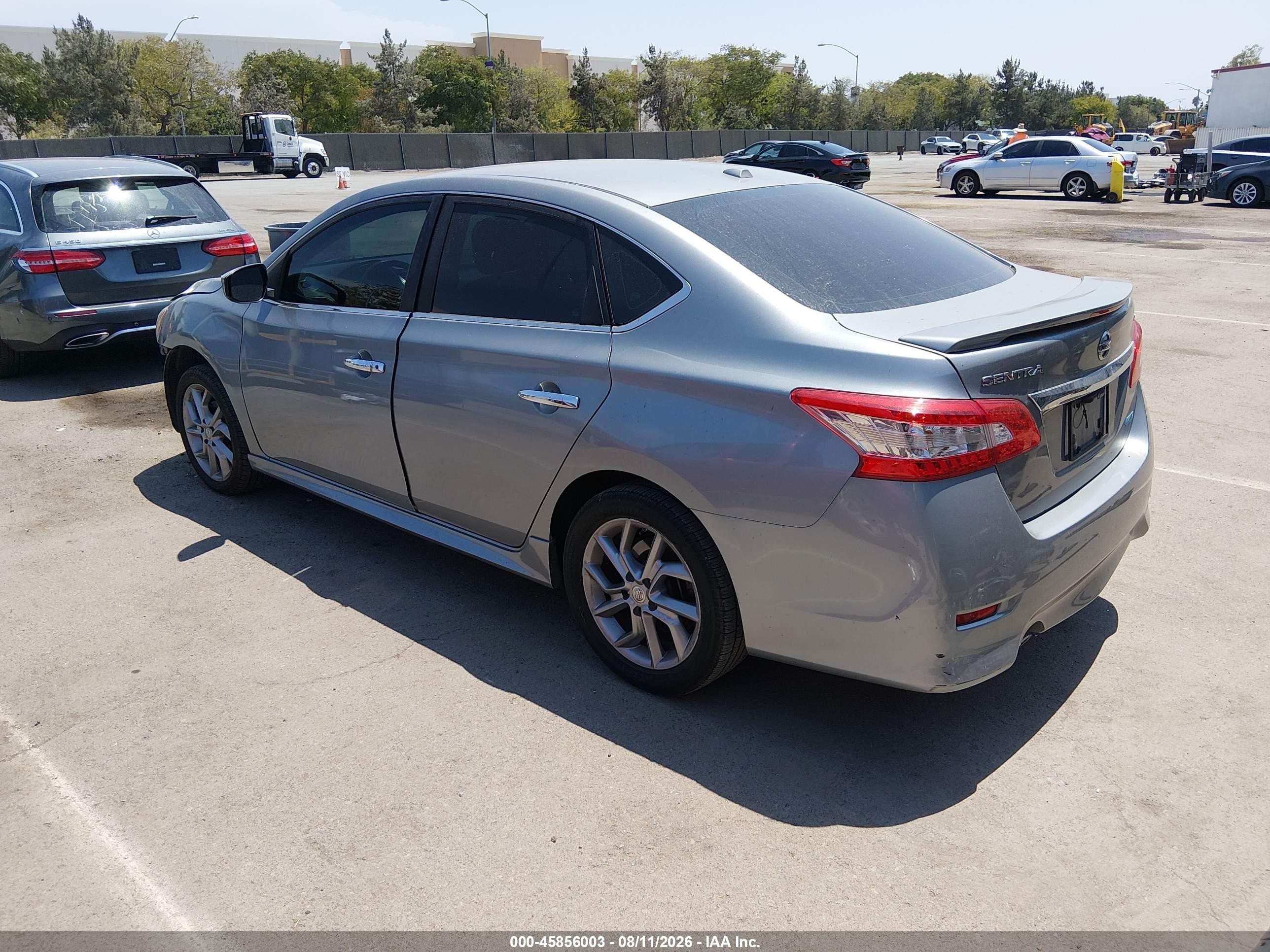 2014 Nissan Sentra Sr Silver vin: 3N1AB7AP5EY304640
