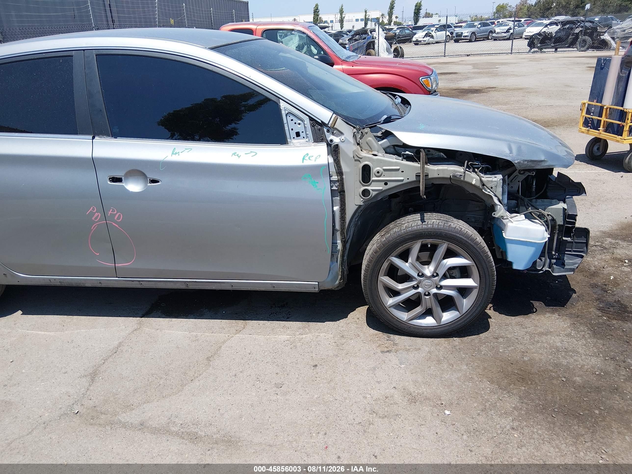 2014 Nissan Sentra Sr Silver vin: 3N1AB7AP5EY304640