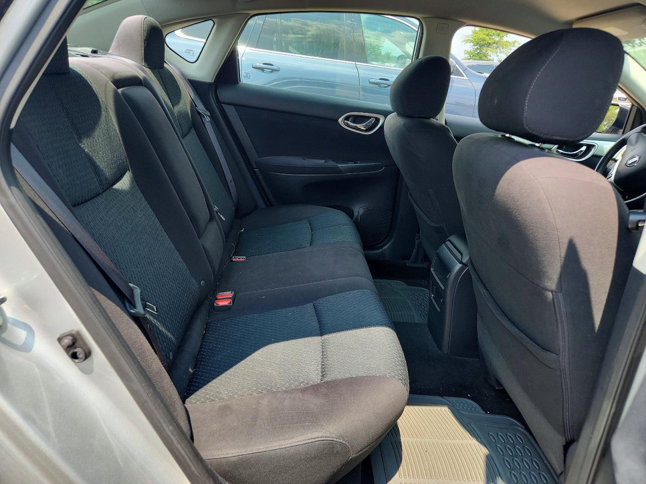 2014 Nissan Sentra Sr Silver vin: 3N1AB7AP5EY306730