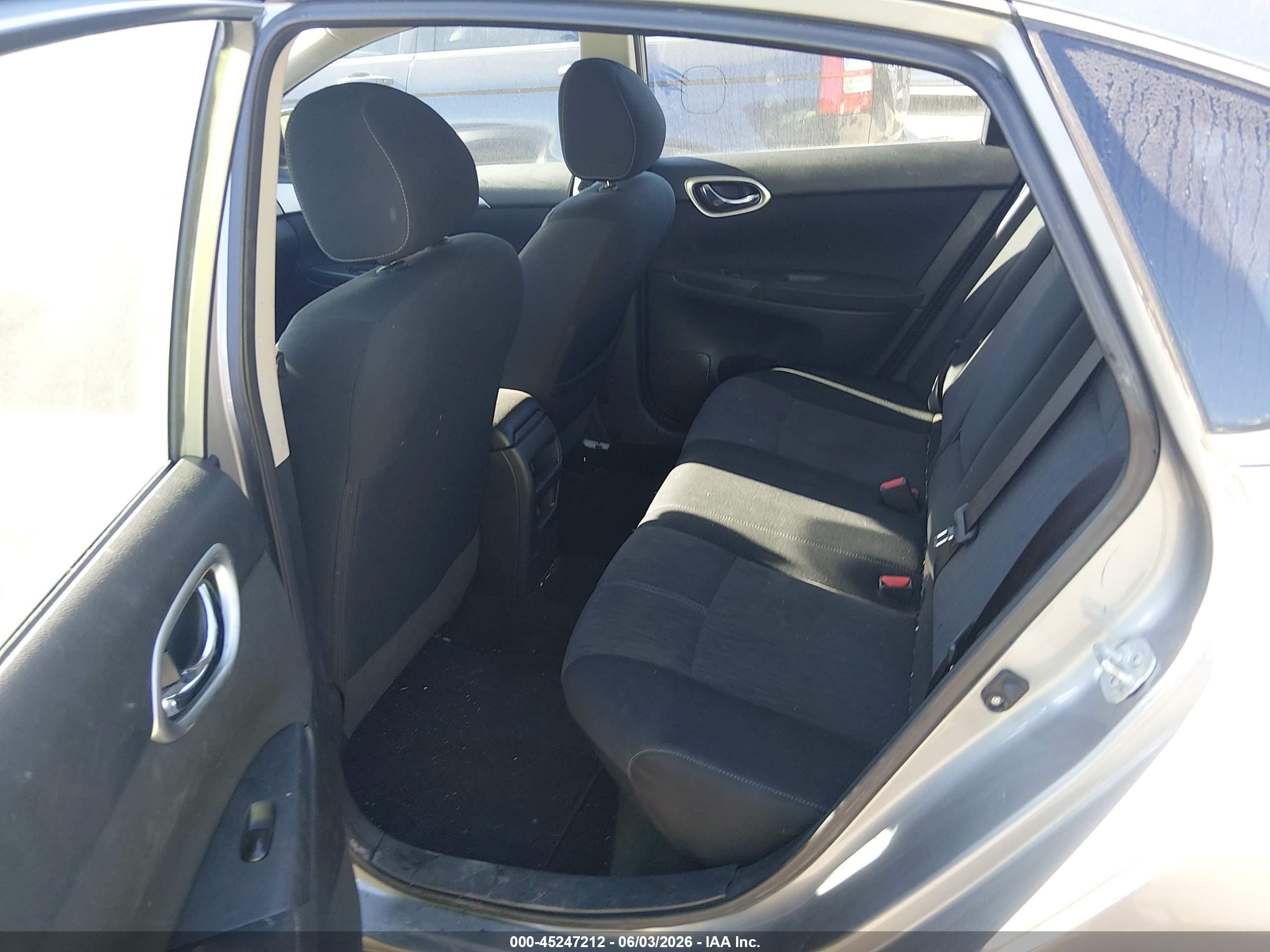 2014 Nissan Sentra Sv Silver vin: 3N1AB7AP5EY318182
