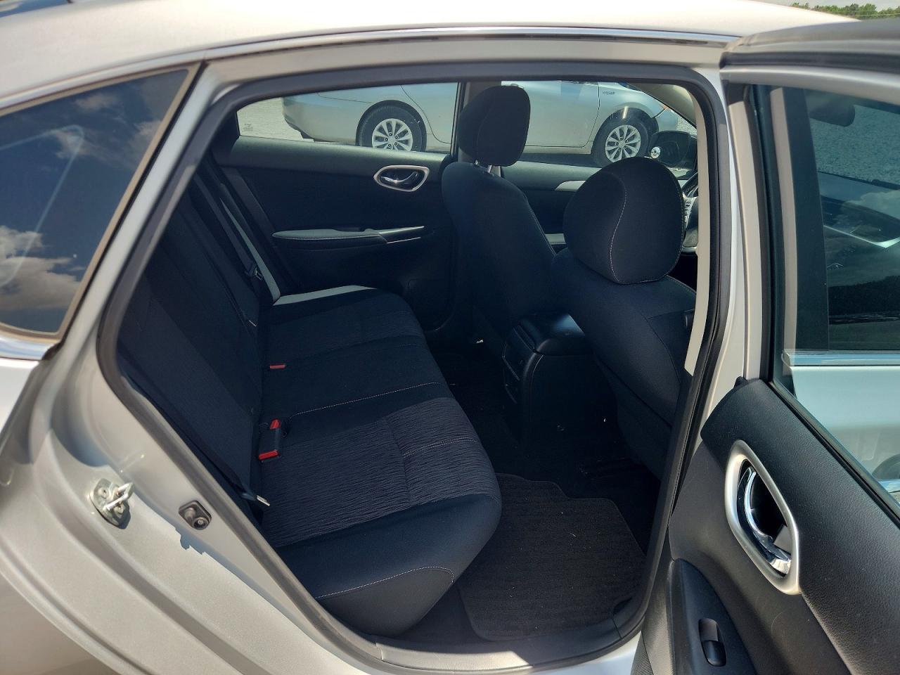 2015 Nissan Sentra Sv Gray vin: 3N1AB7AP5FL654025