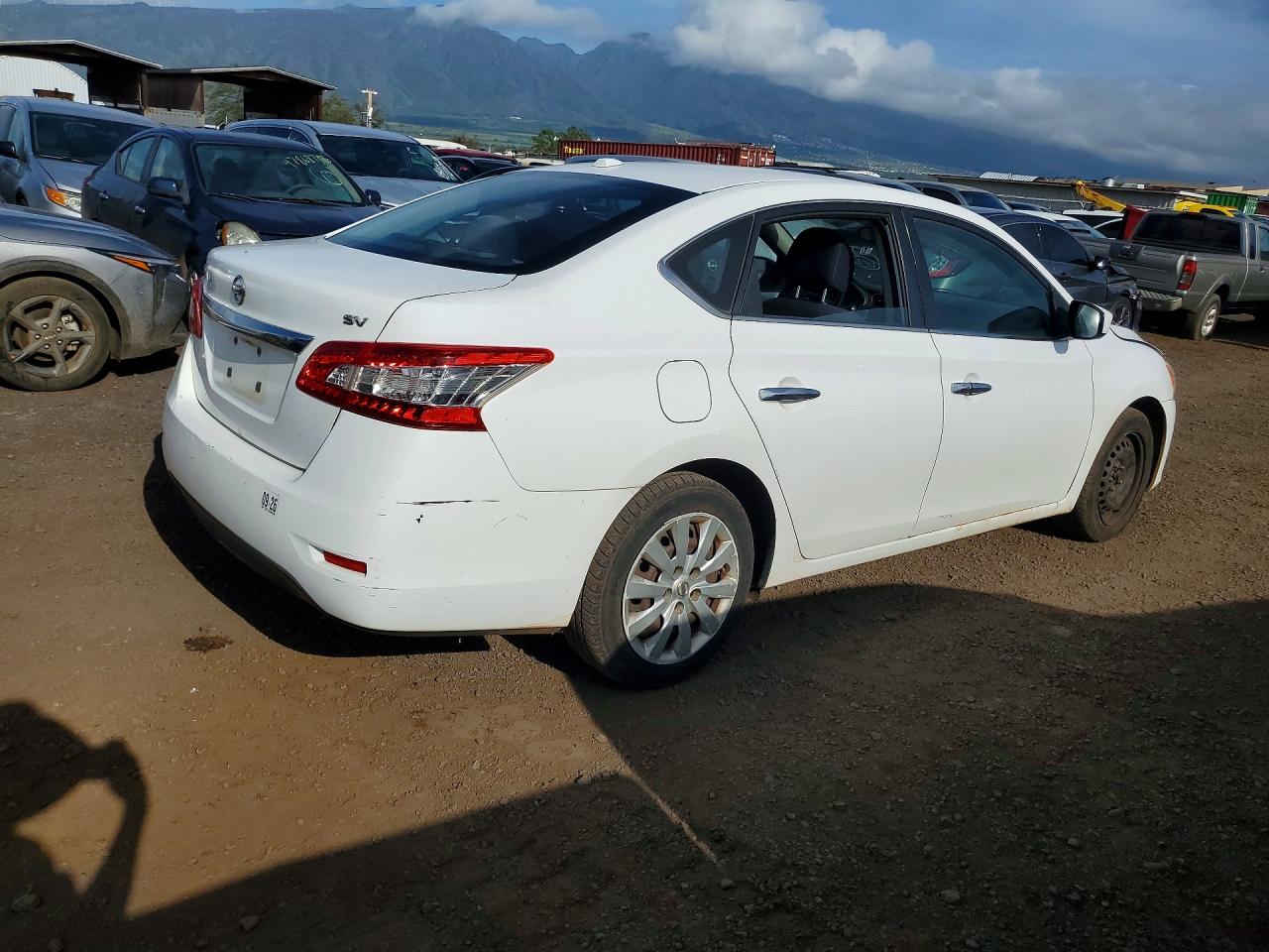 2015 Nissan Sentra White vin: 3N1AB7AP5FL665669