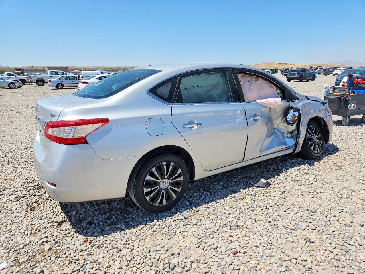 2015 Nissan Sentra Sv Серебряный vin: 3N1AB7AP5FL696694