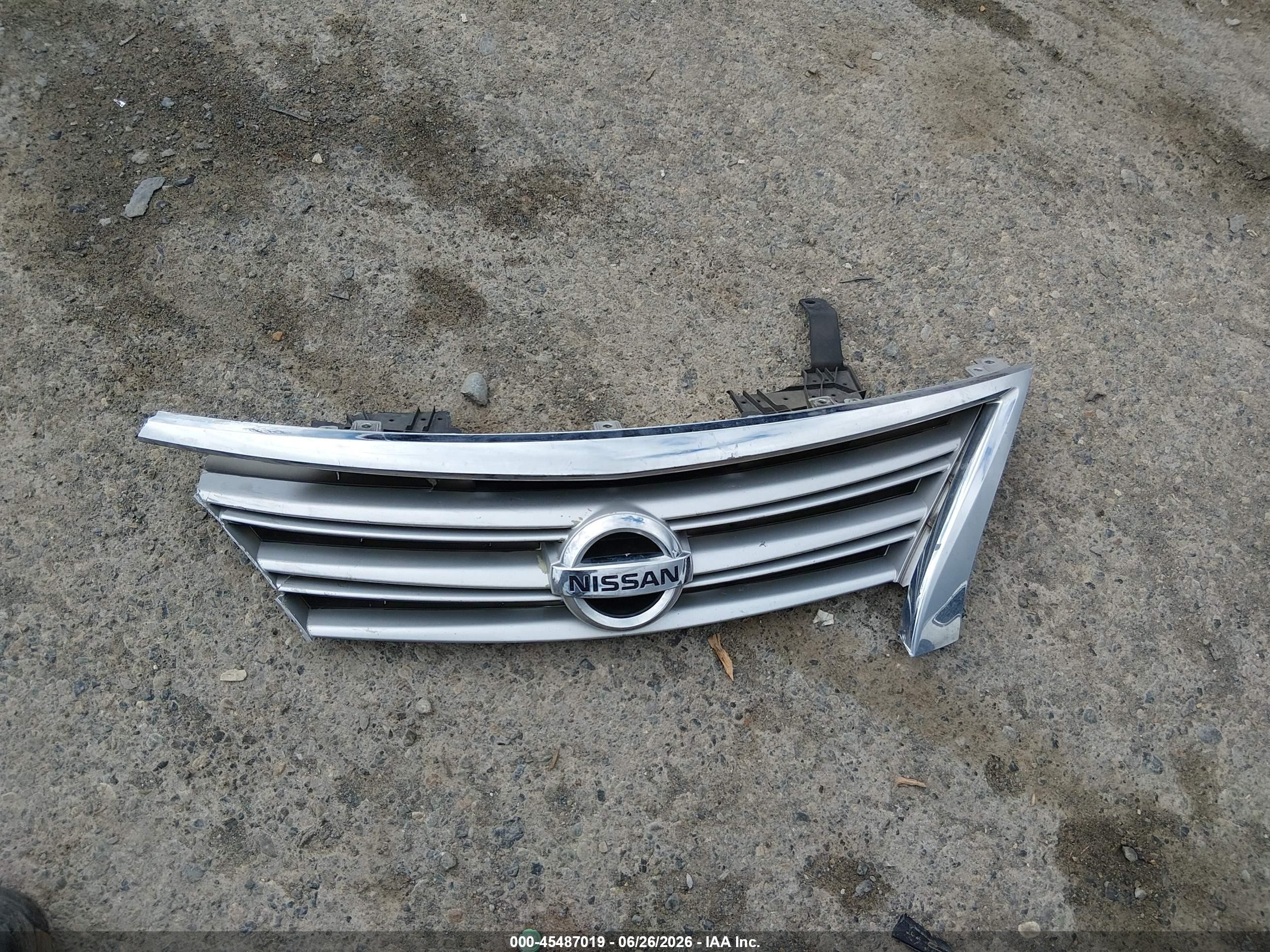 2015 Nissan Sentra Fe+ S/s/sl/sr/sv Silver vin: 3N1AB7AP5FY275321