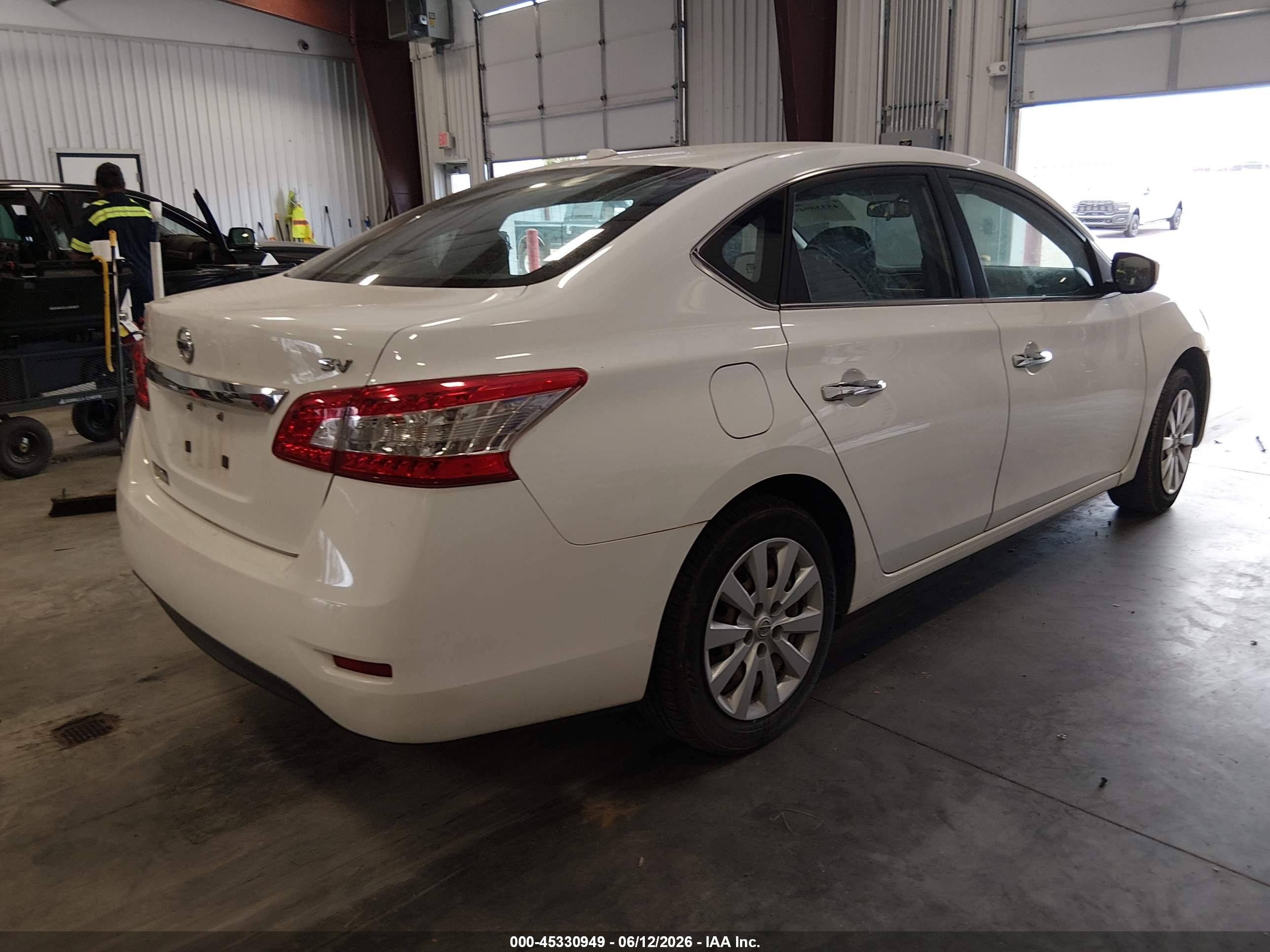 2015 Nissan Sentra Fe+ S/s/sl/sr/sv Белый vin: 3N1AB7AP5FY276985