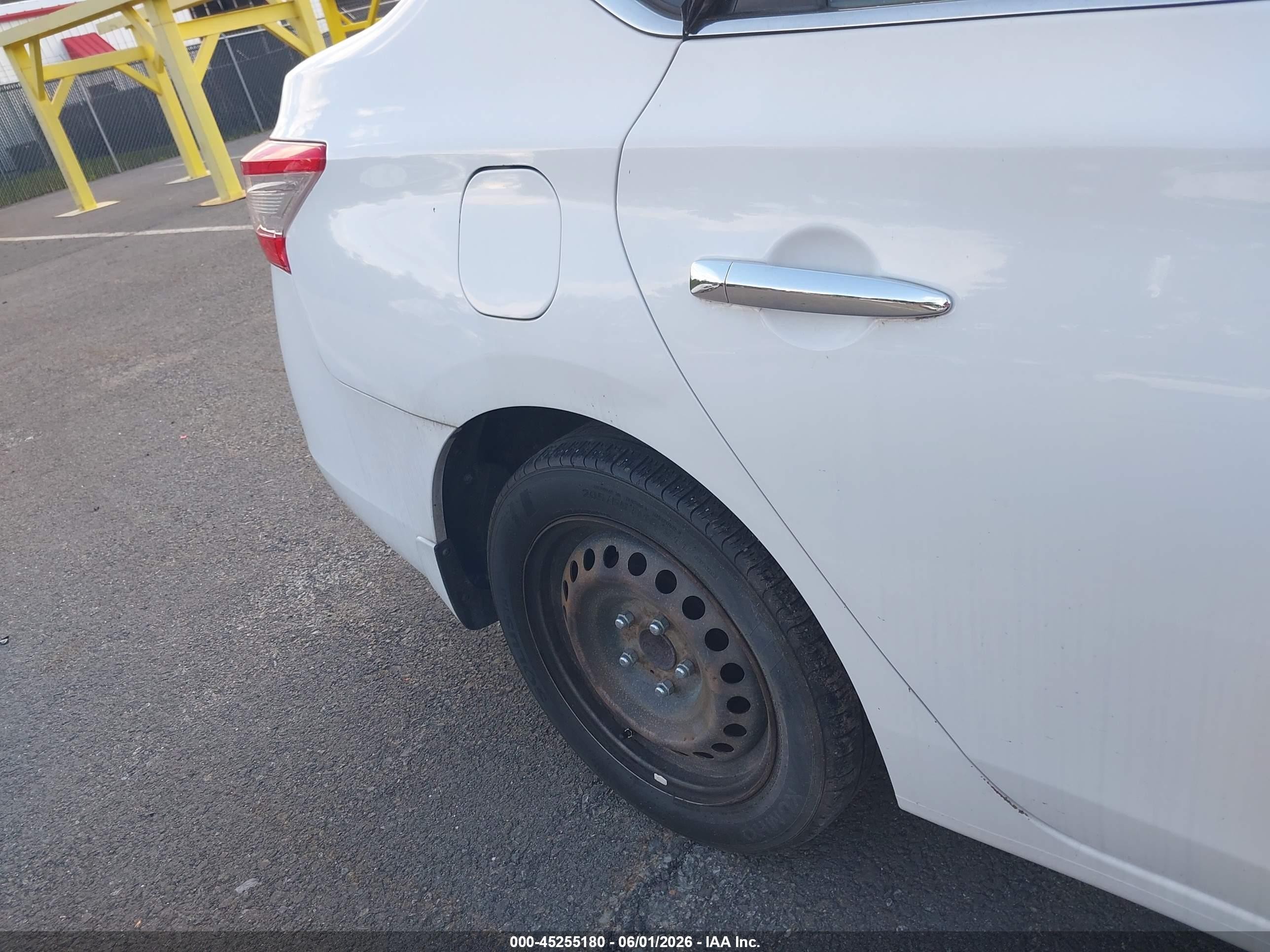 2015 Nissan Sentra S White vin: 3N1AB7AP5FY278297