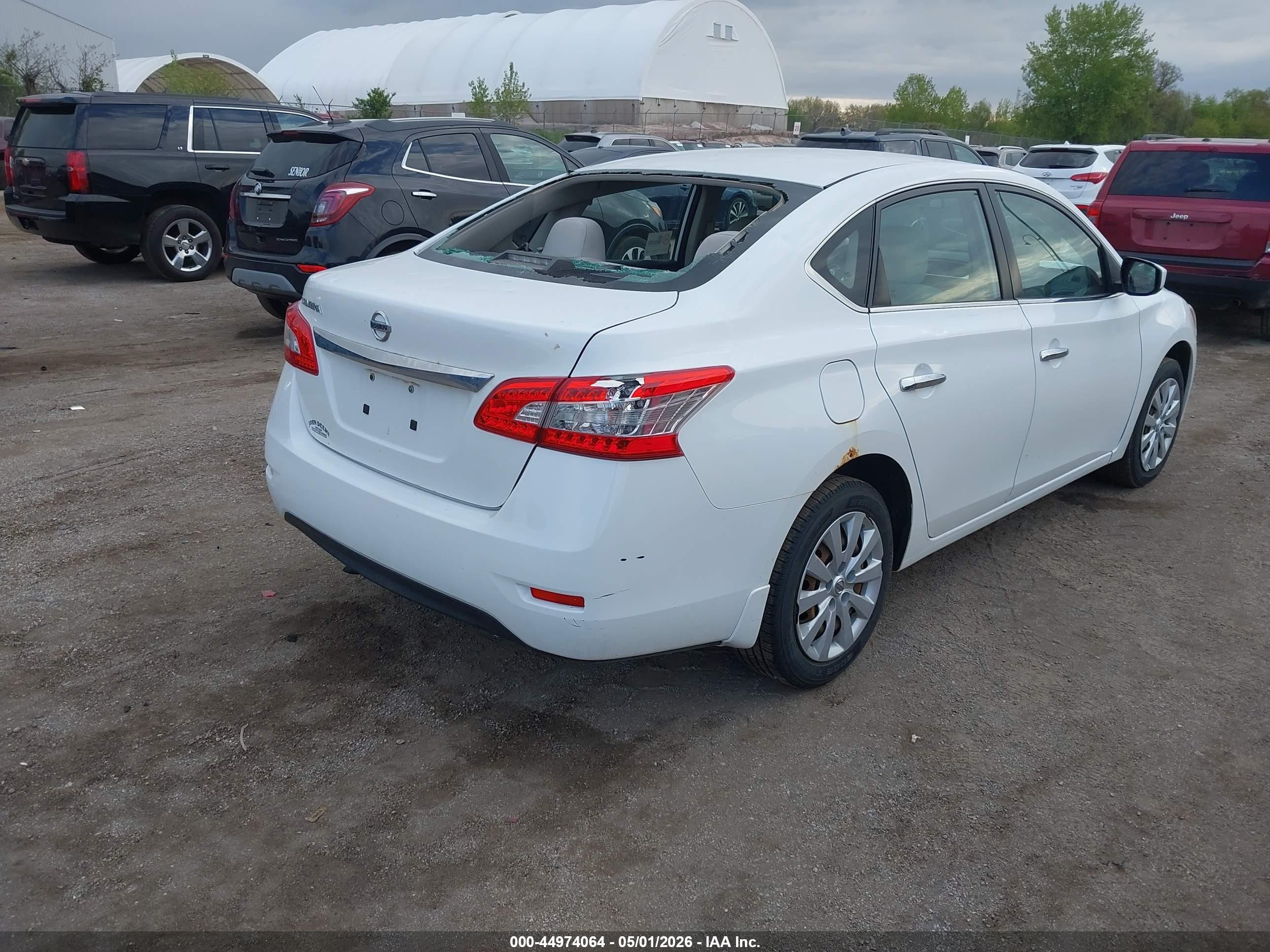 2015 Nissan Sentra S Белый vin: 3N1AB7AP5FY330270