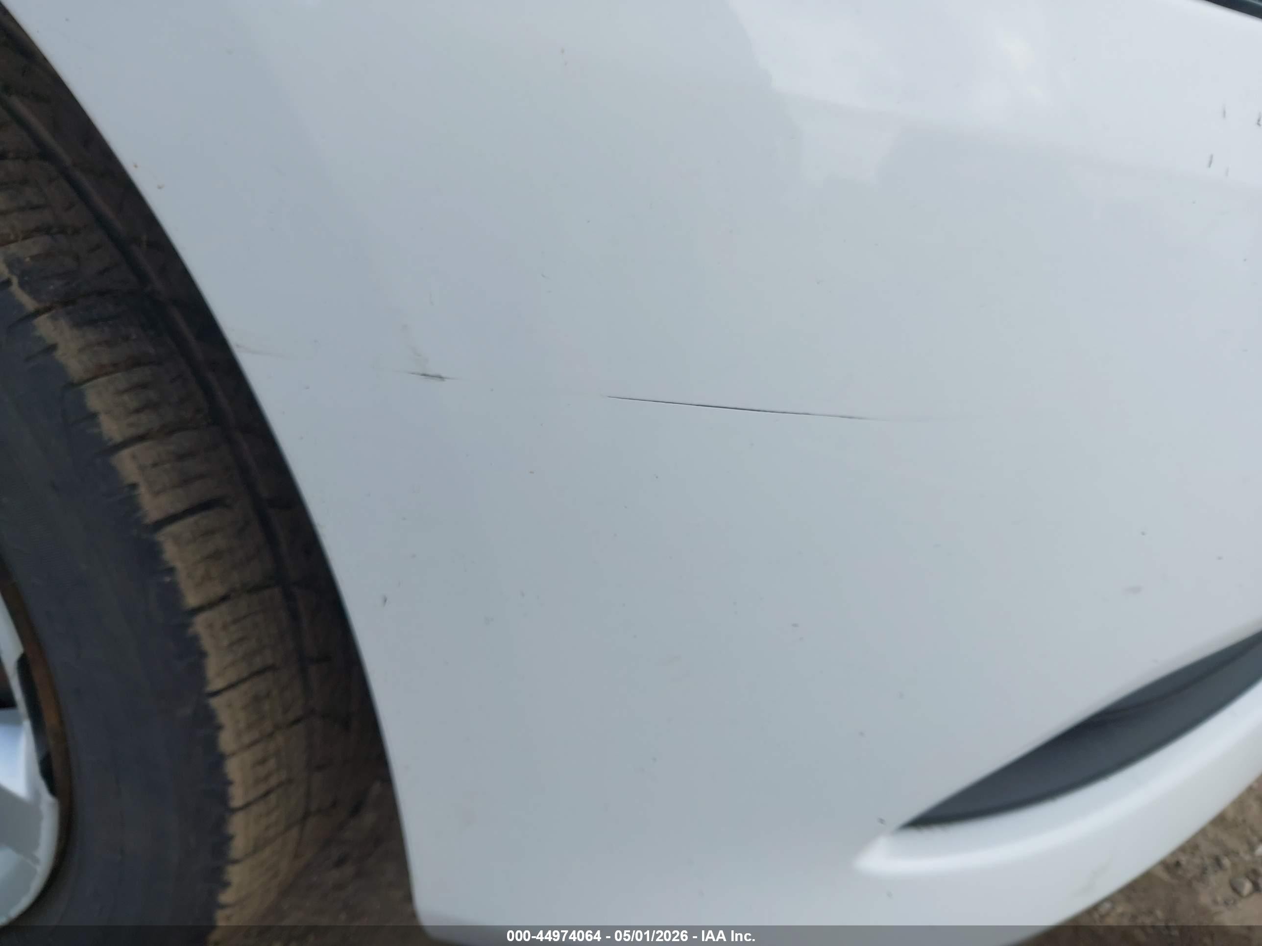 2015 Nissan Sentra S Белый vin: 3N1AB7AP5FY330270