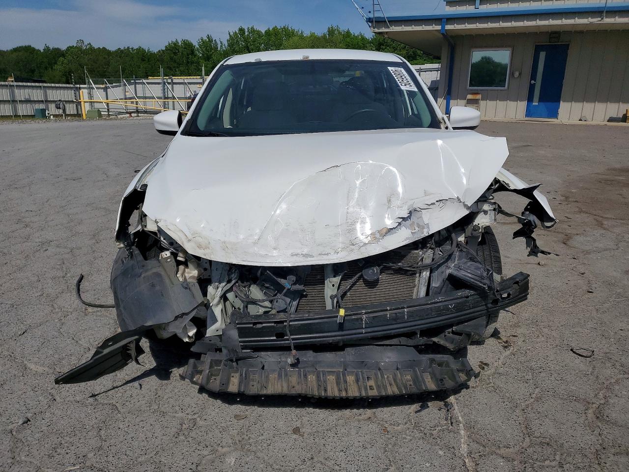 2015 Nissan Sentra S Белый vin: 3N1AB7AP5FY331547