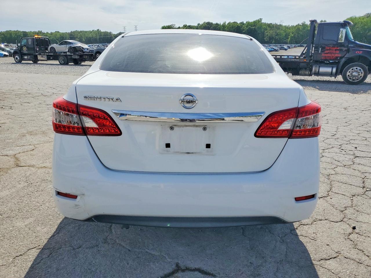 2015 Nissan Sentra S Белый vin: 3N1AB7AP5FY331547