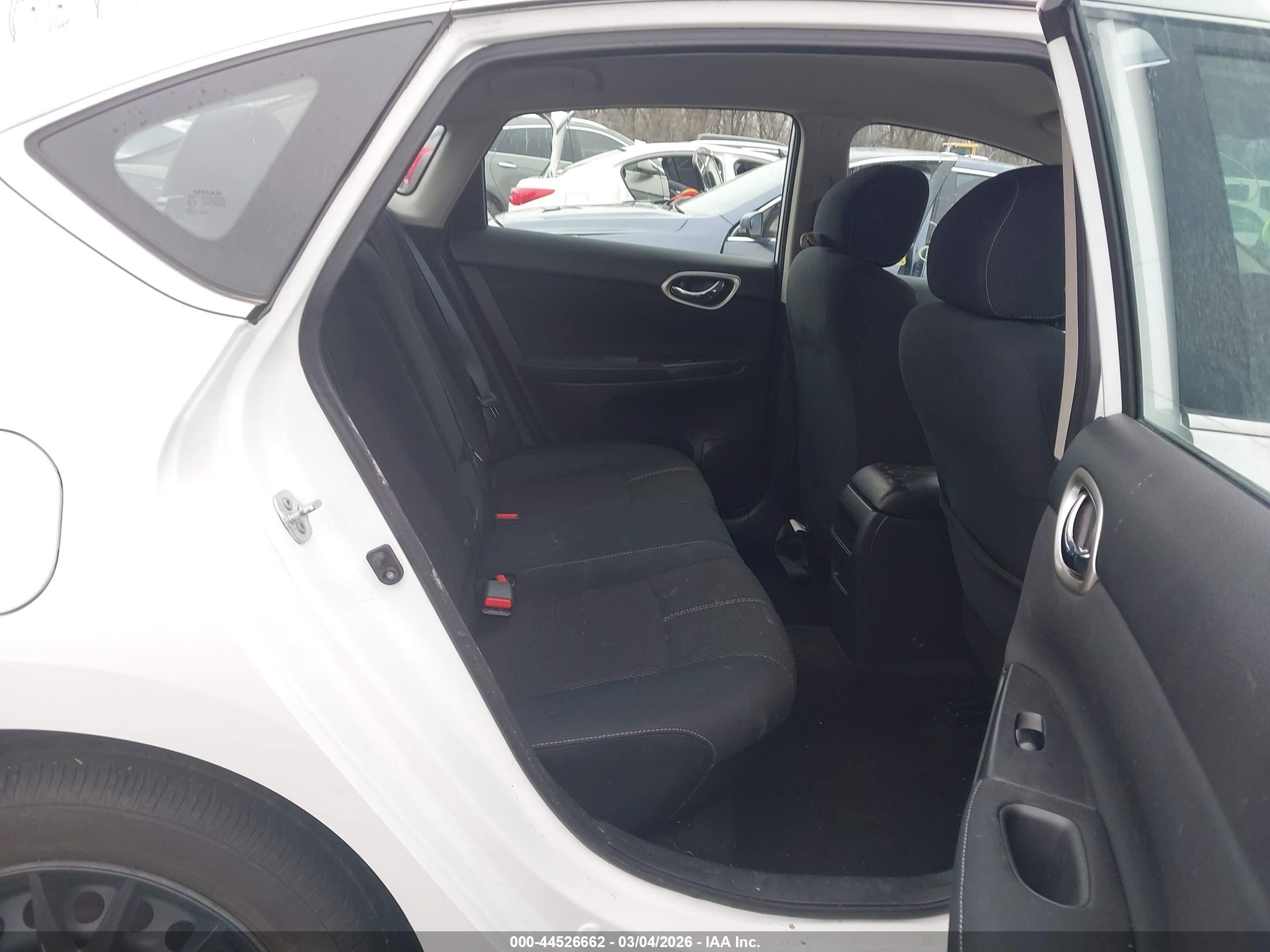 2015 Nissan Sentra S White vin: 3N1AB7AP5FY339003