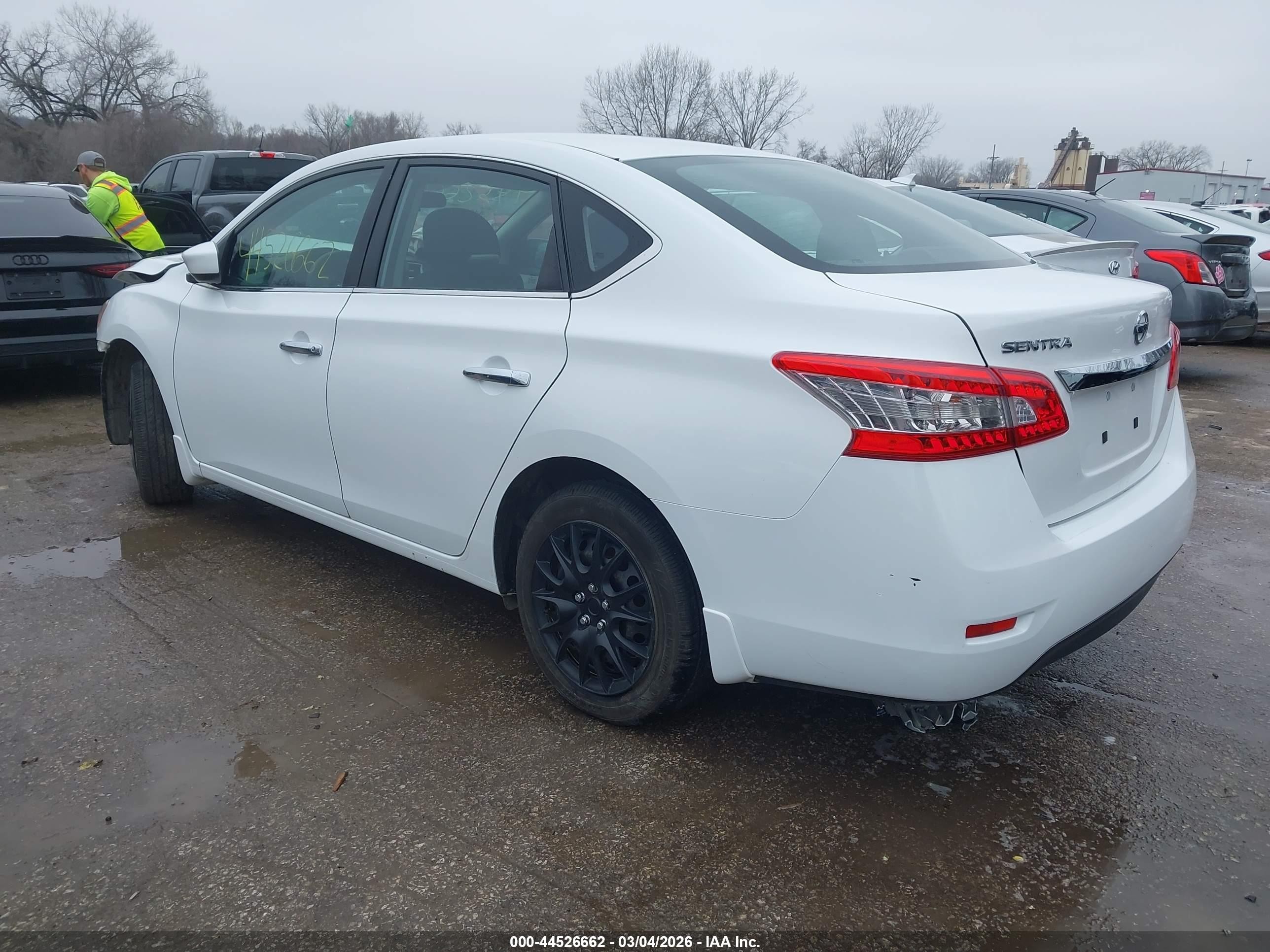 2015 Nissan Sentra S White vin: 3N1AB7AP5FY339003