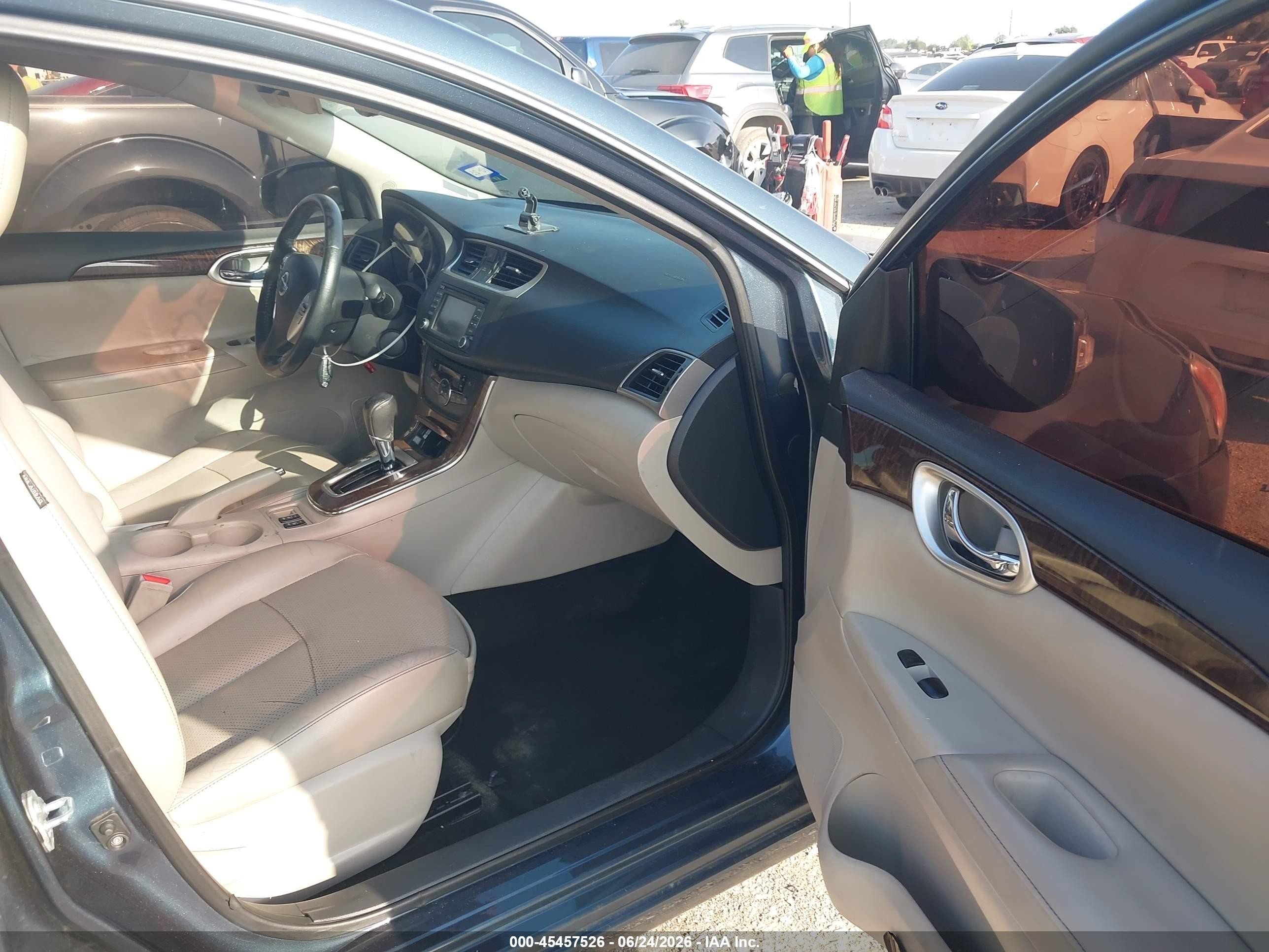 2015 Nissan Sentra Fe+ S/s/sl/sr/sv Light Blue vin: 3N1AB7AP5FY352219