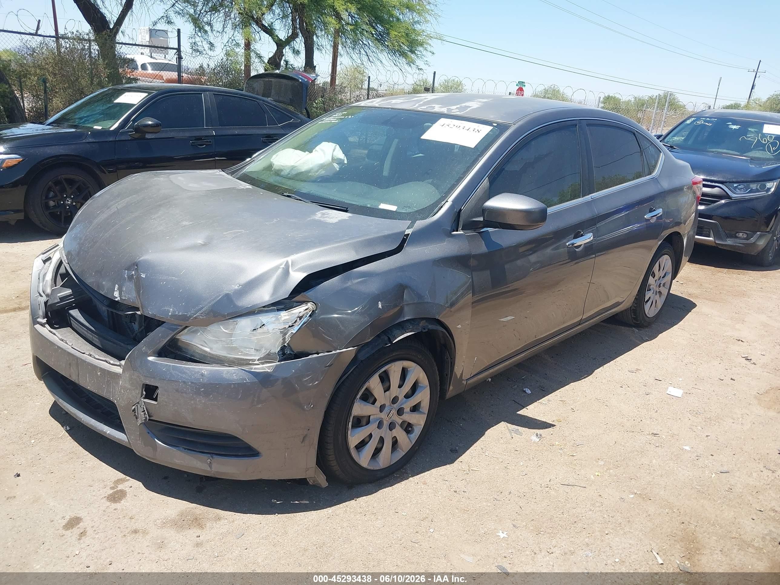 2015 Nissan Sentra S Серый vin: 3N1AB7AP5FY353547