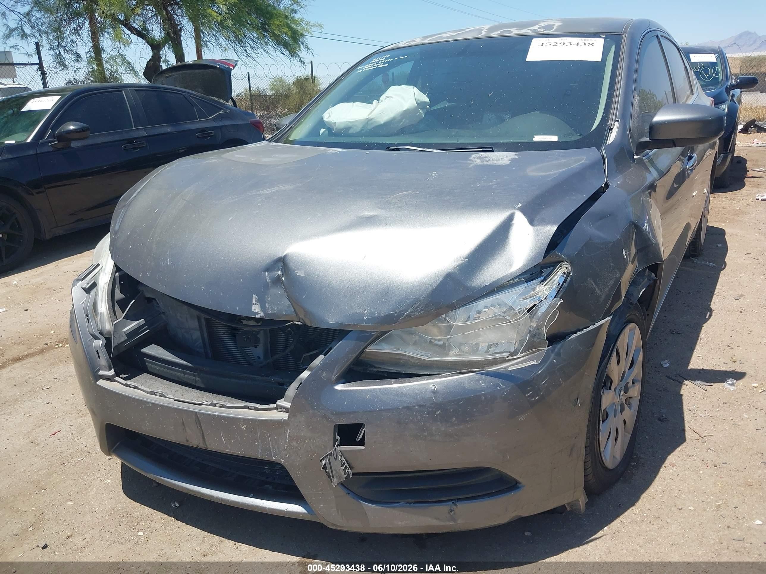 2015 Nissan Sentra S Серый vin: 3N1AB7AP5FY353547
