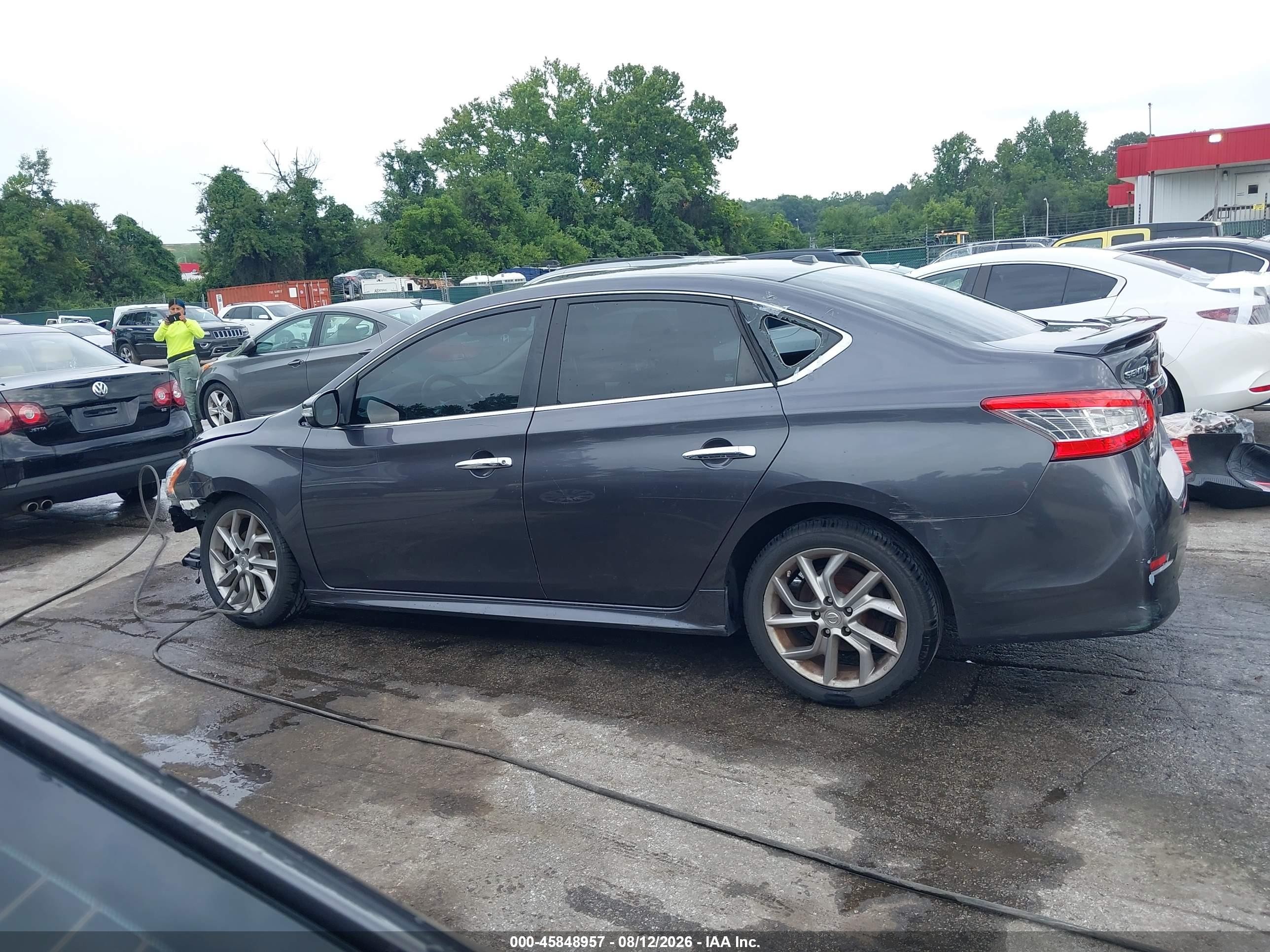 2015 Nissan Sentra Sr Gray vin: 3N1AB7AP5FY376049