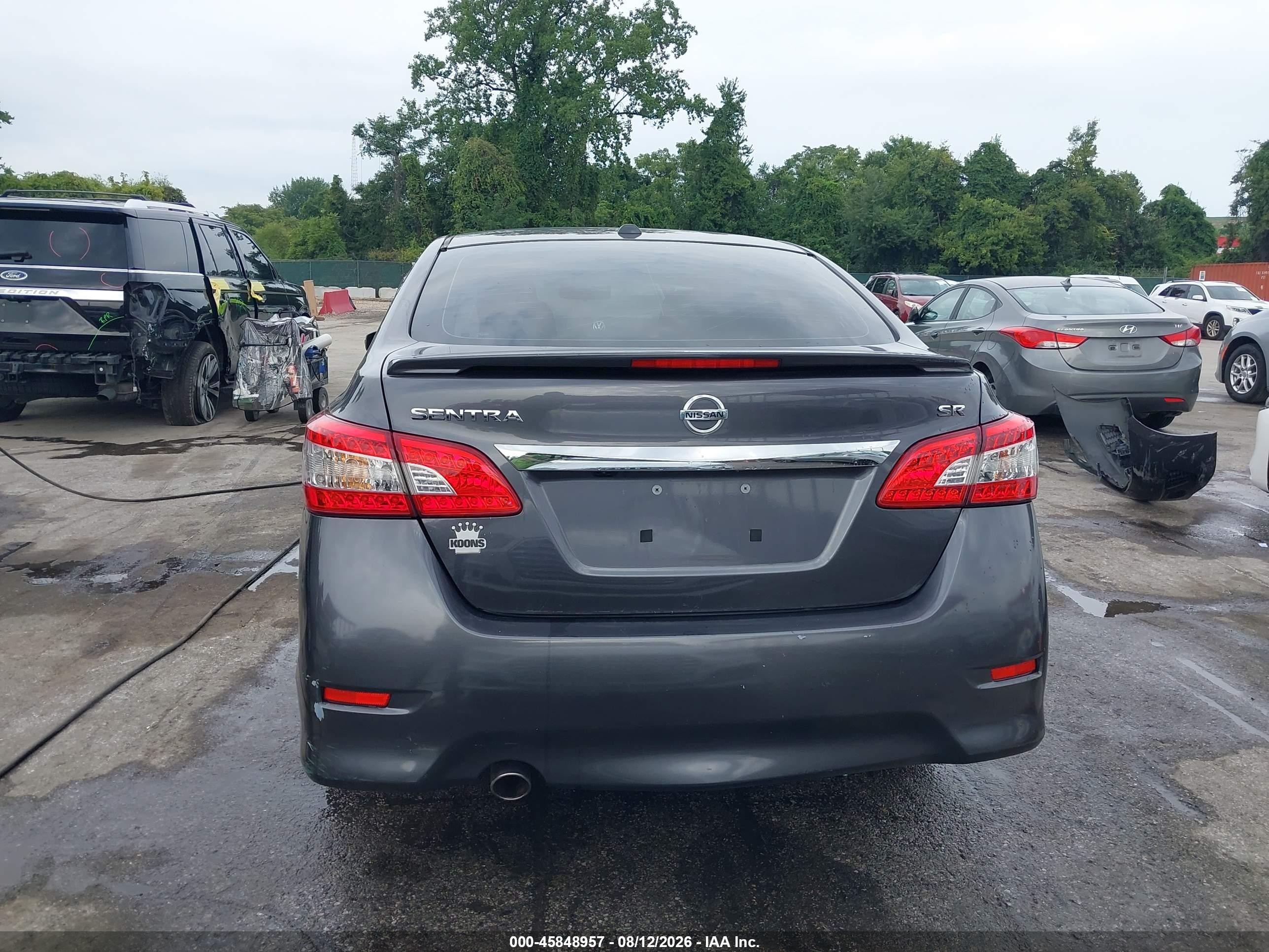 2015 Nissan Sentra Sr Gray vin: 3N1AB7AP5FY376049