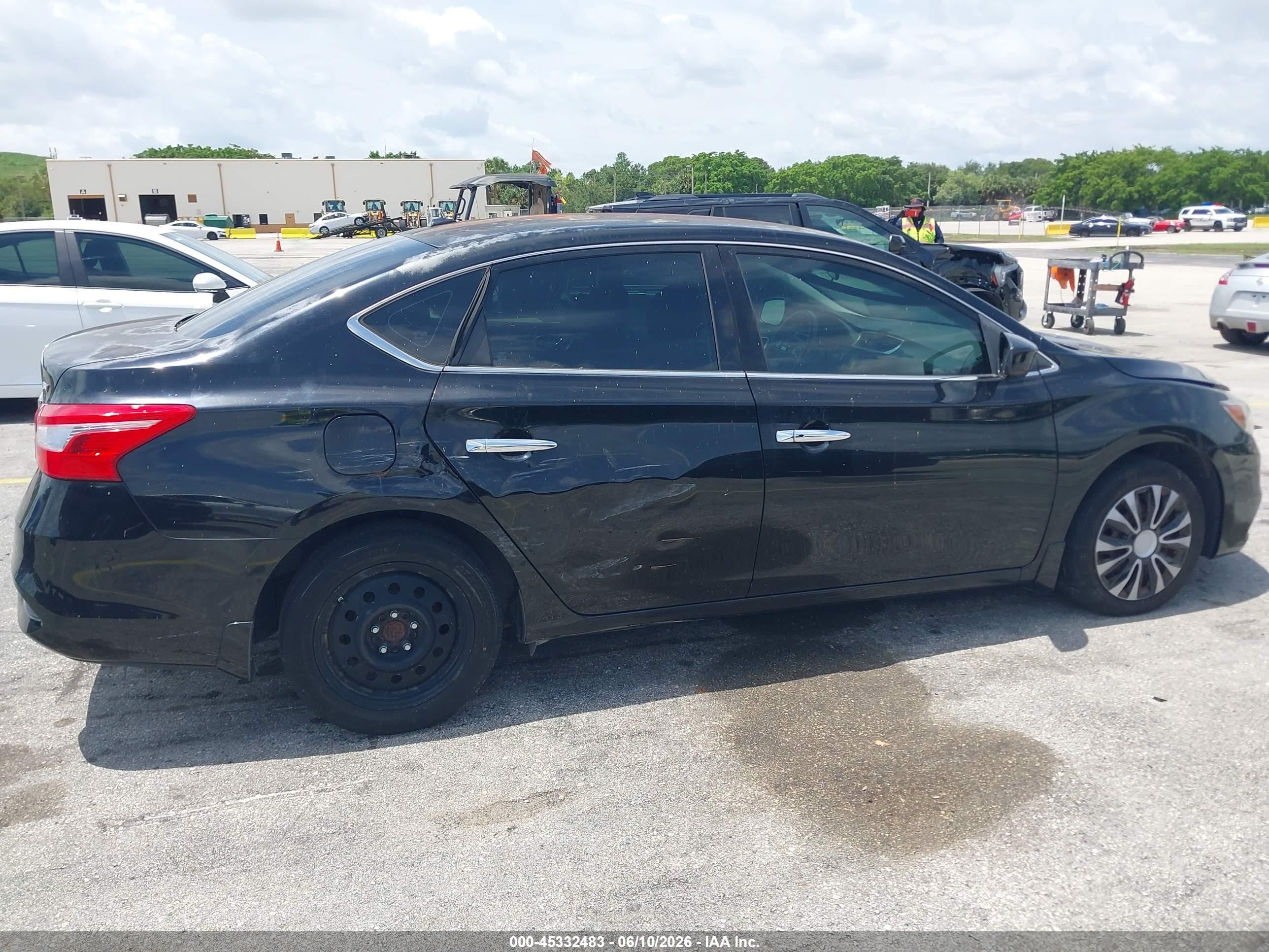 2016 Nissan Sentra Sv Black vin: 3N1AB7AP5GY217551