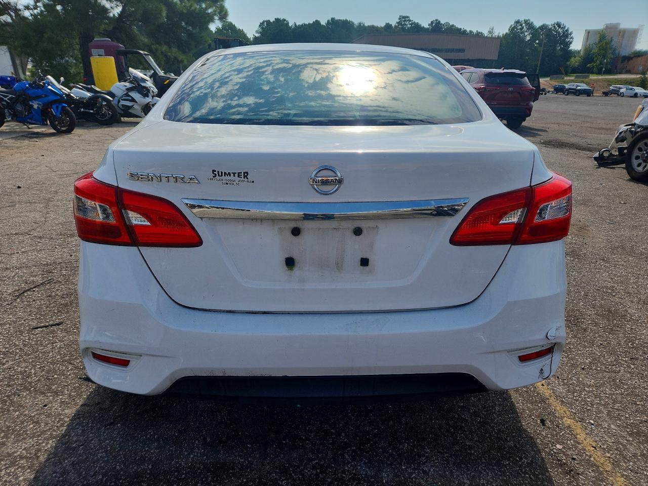2016 Nissan Sentra S White vin: 3N1AB7AP5GY218652