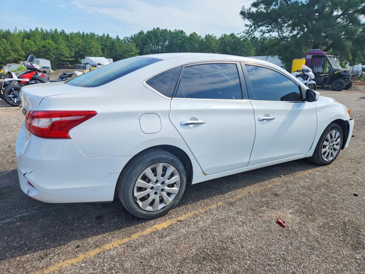 2016 Nissan Sentra S White vin: 3N1AB7AP5GY218652