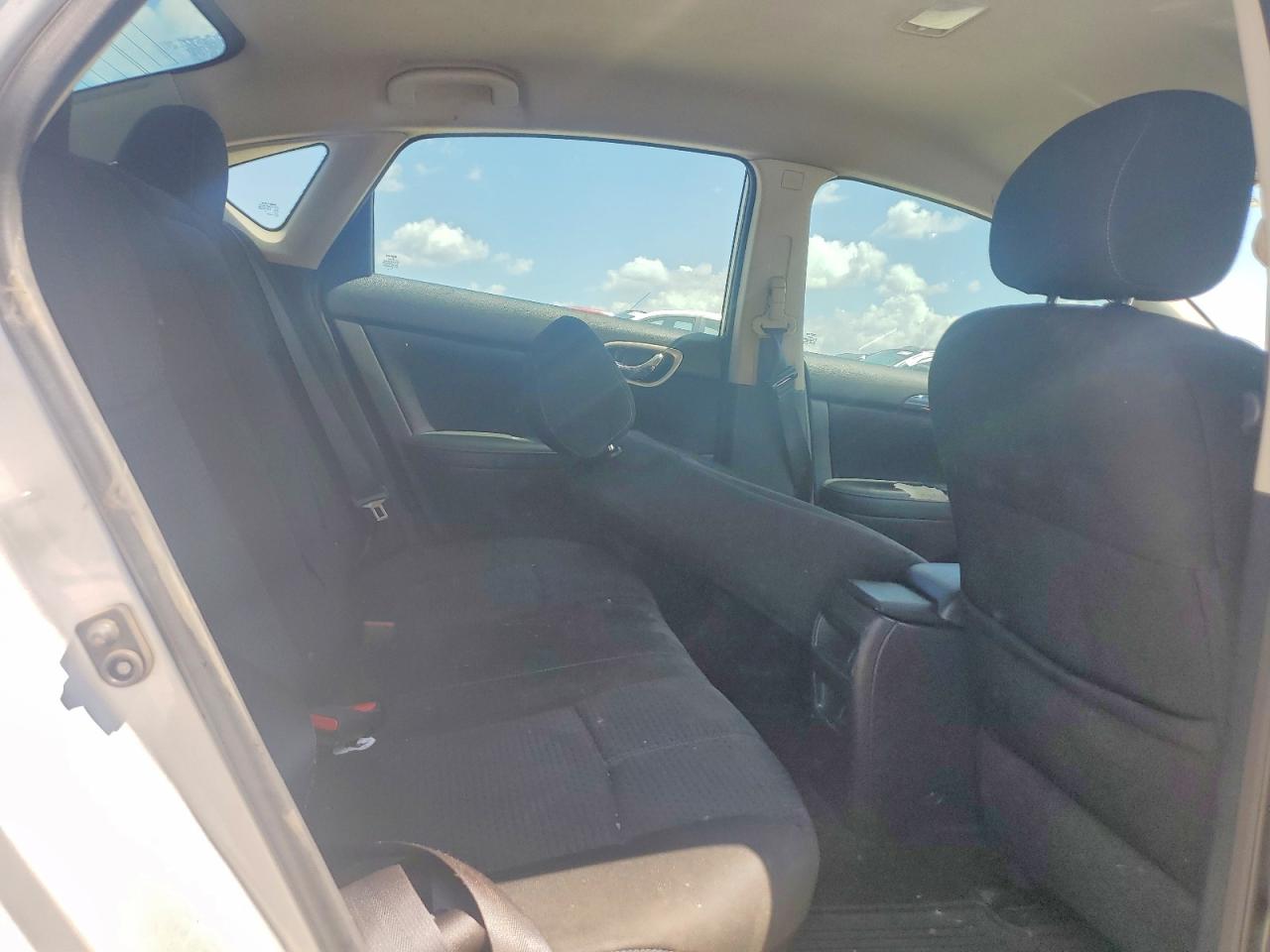 2017 Nissan Sentra Sr Silver vin: 3N1AB7AP5HY234495
