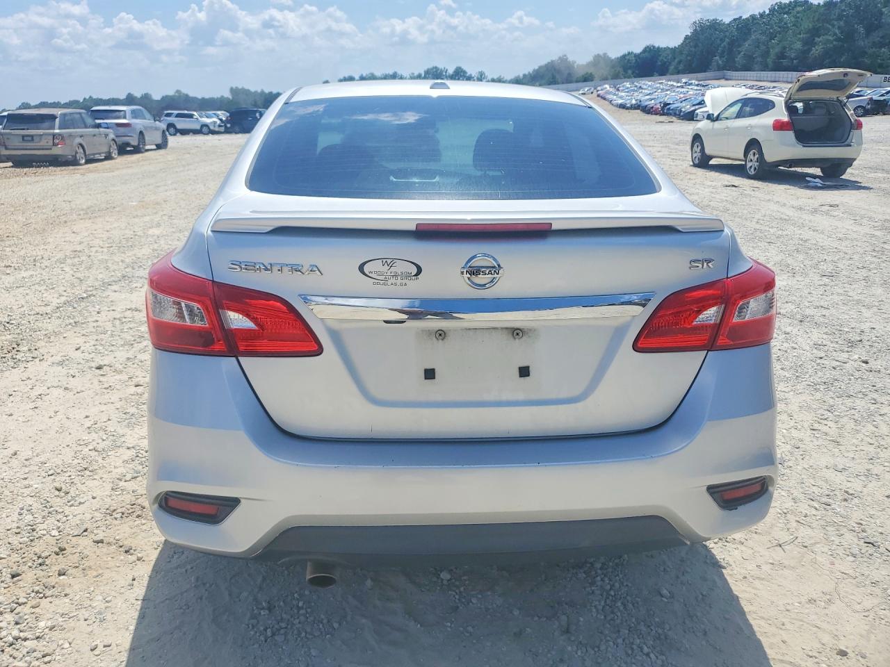 2017 Nissan Sentra Sr Silver vin: 3N1AB7AP5HY234495