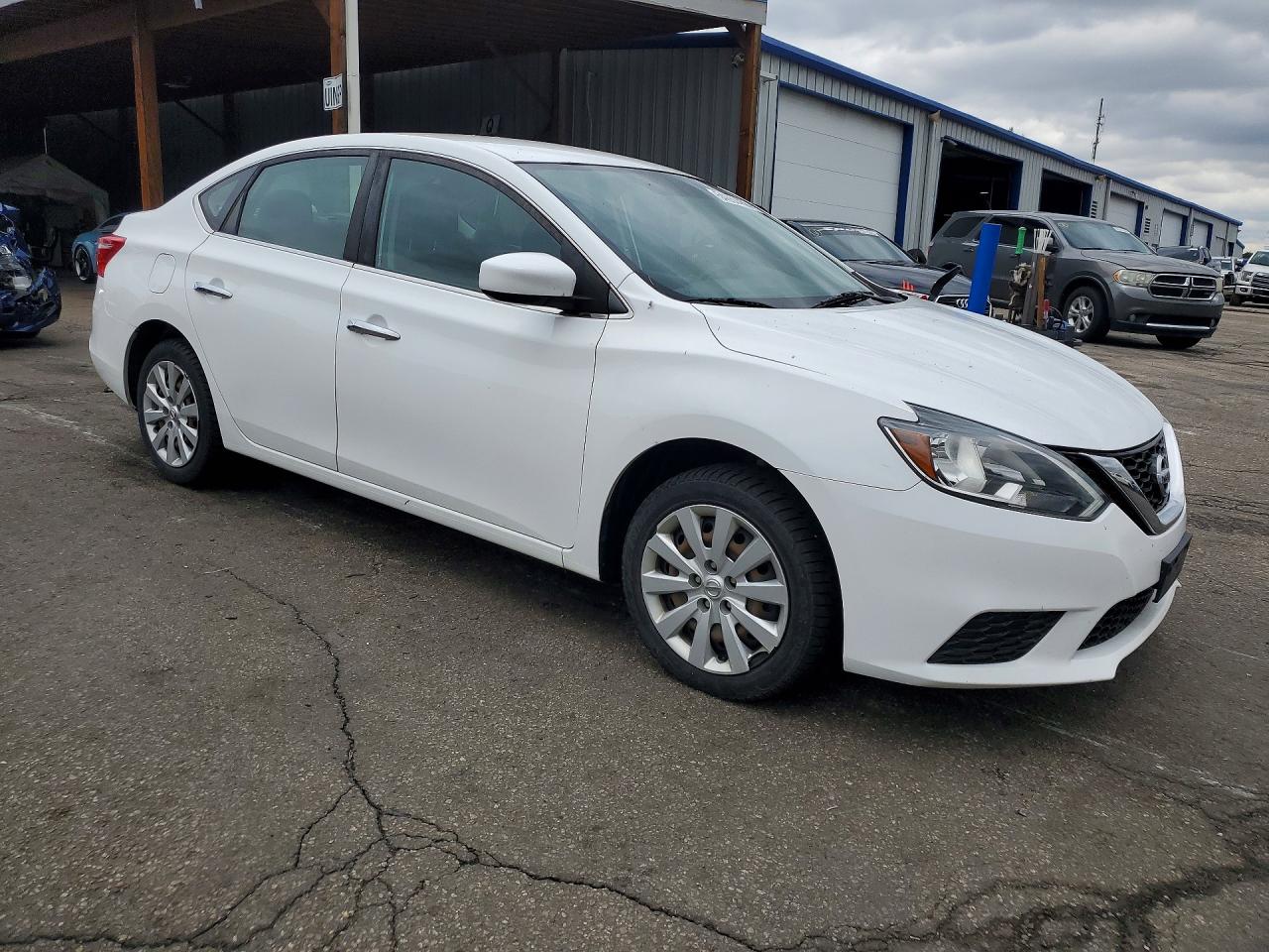 2019 Nissan Sentra S Белый vin: 3N1AB7AP5KY374649