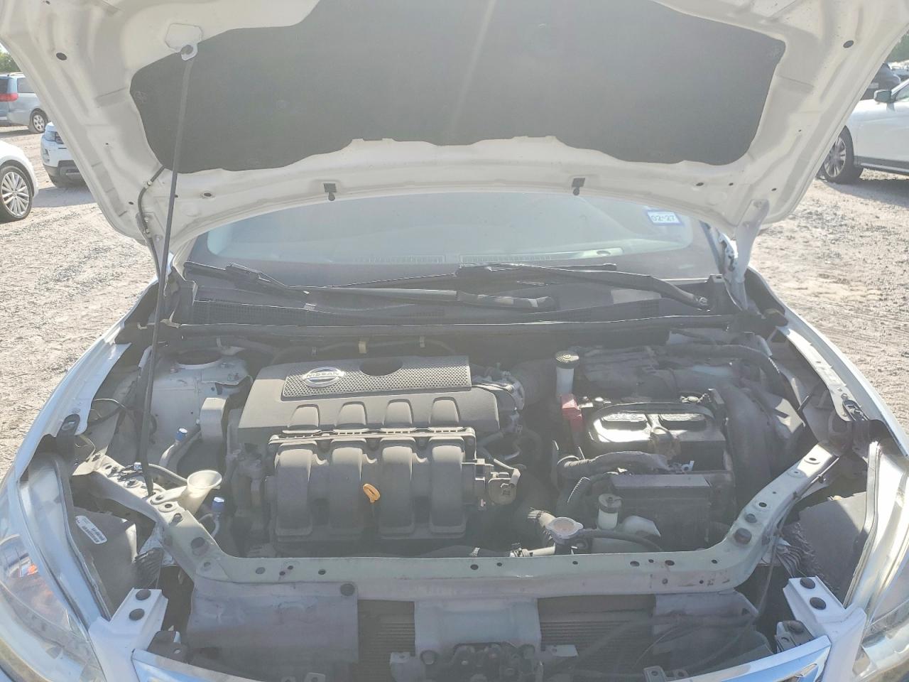 2013 Nissan Sentra White vin: 3N1AB7AP6DL679738