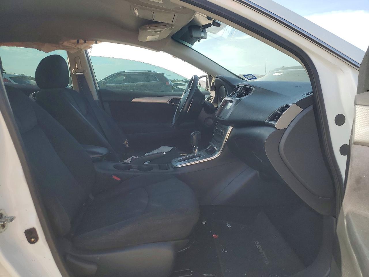 2013 Nissan Sentra White vin: 3N1AB7AP6DL679738