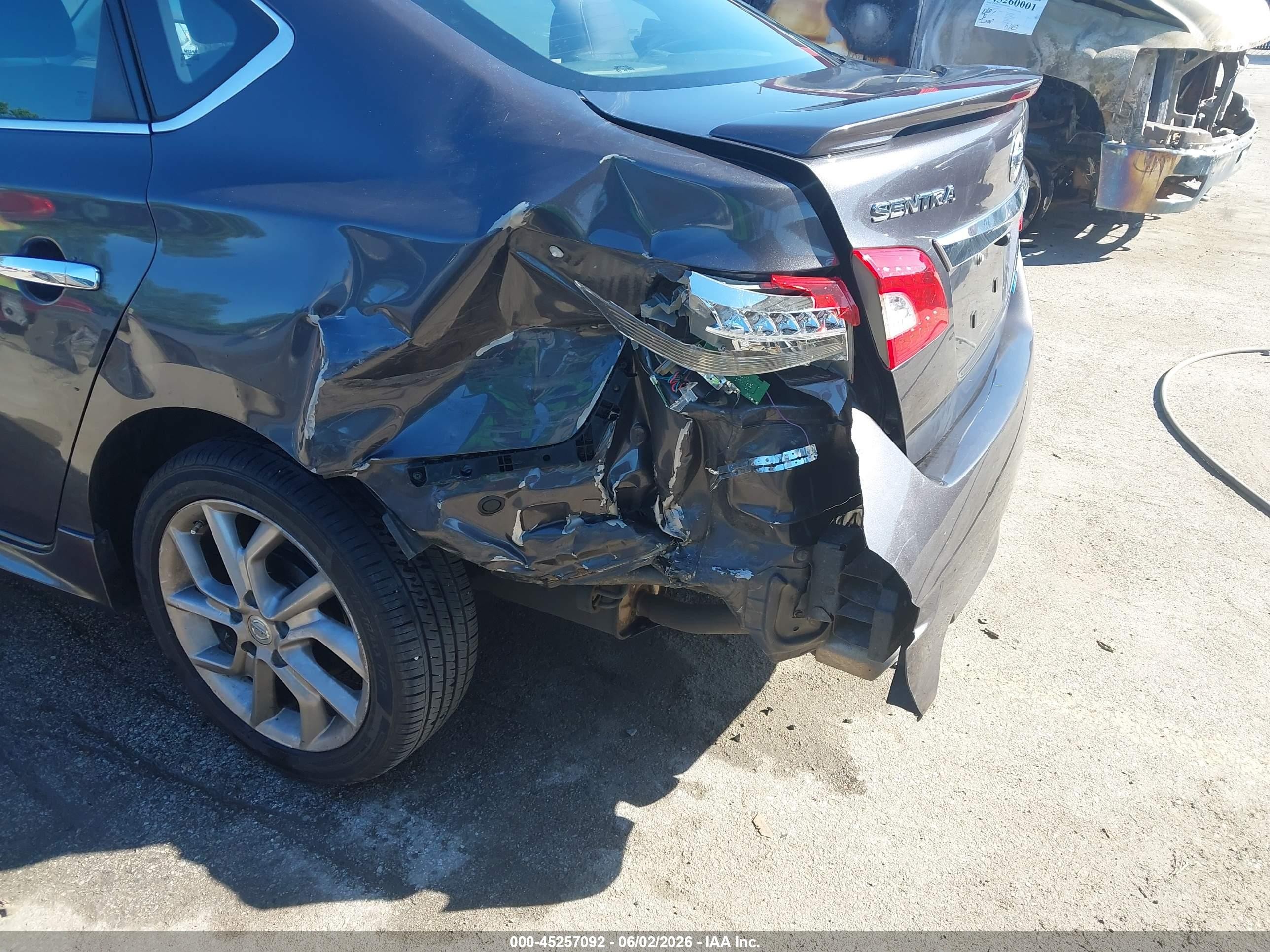 2014 Nissan Sentra Sr Gray vin: 3N1AB7AP6EL613689
